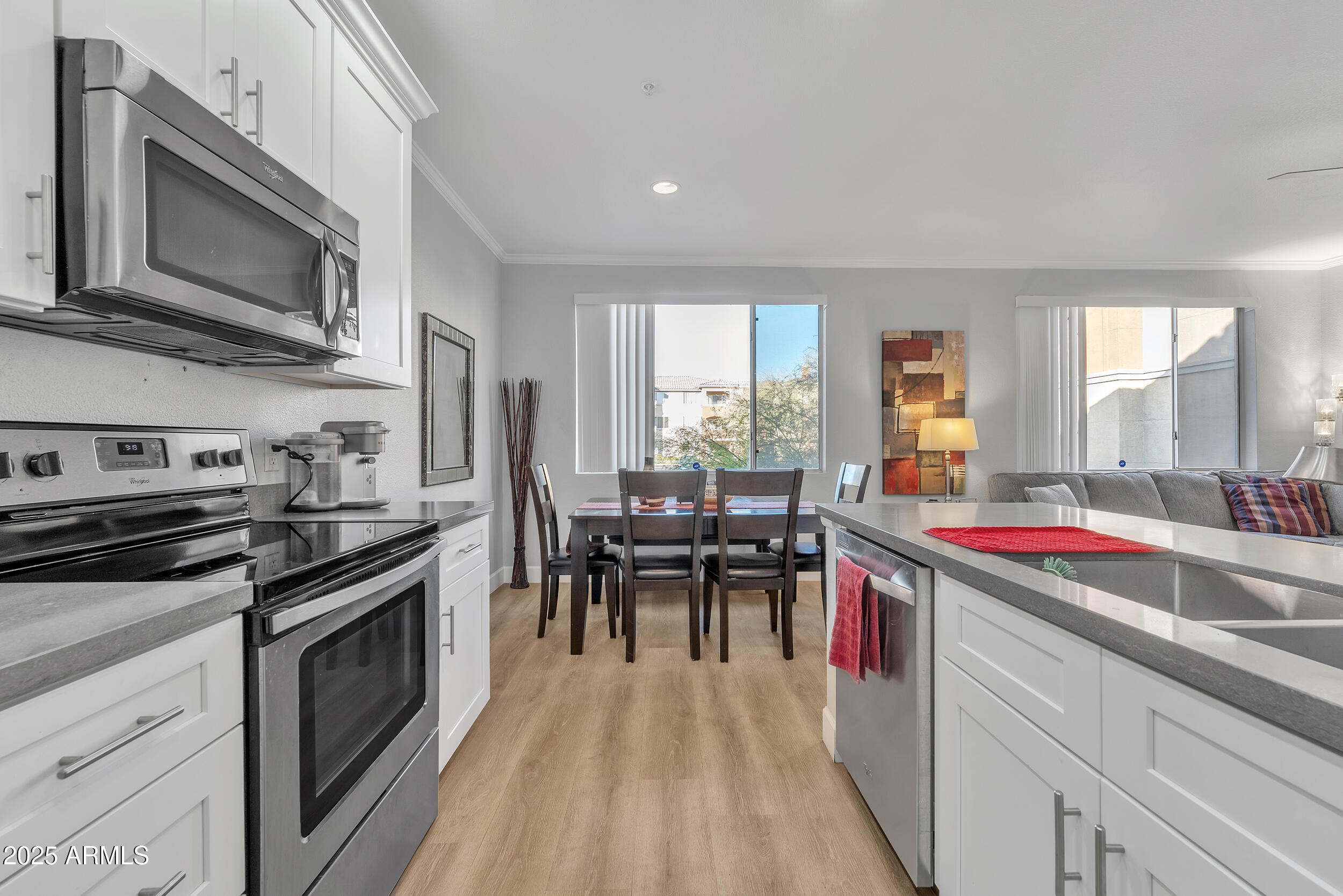 5401 E VAN BUREN Street, 1068