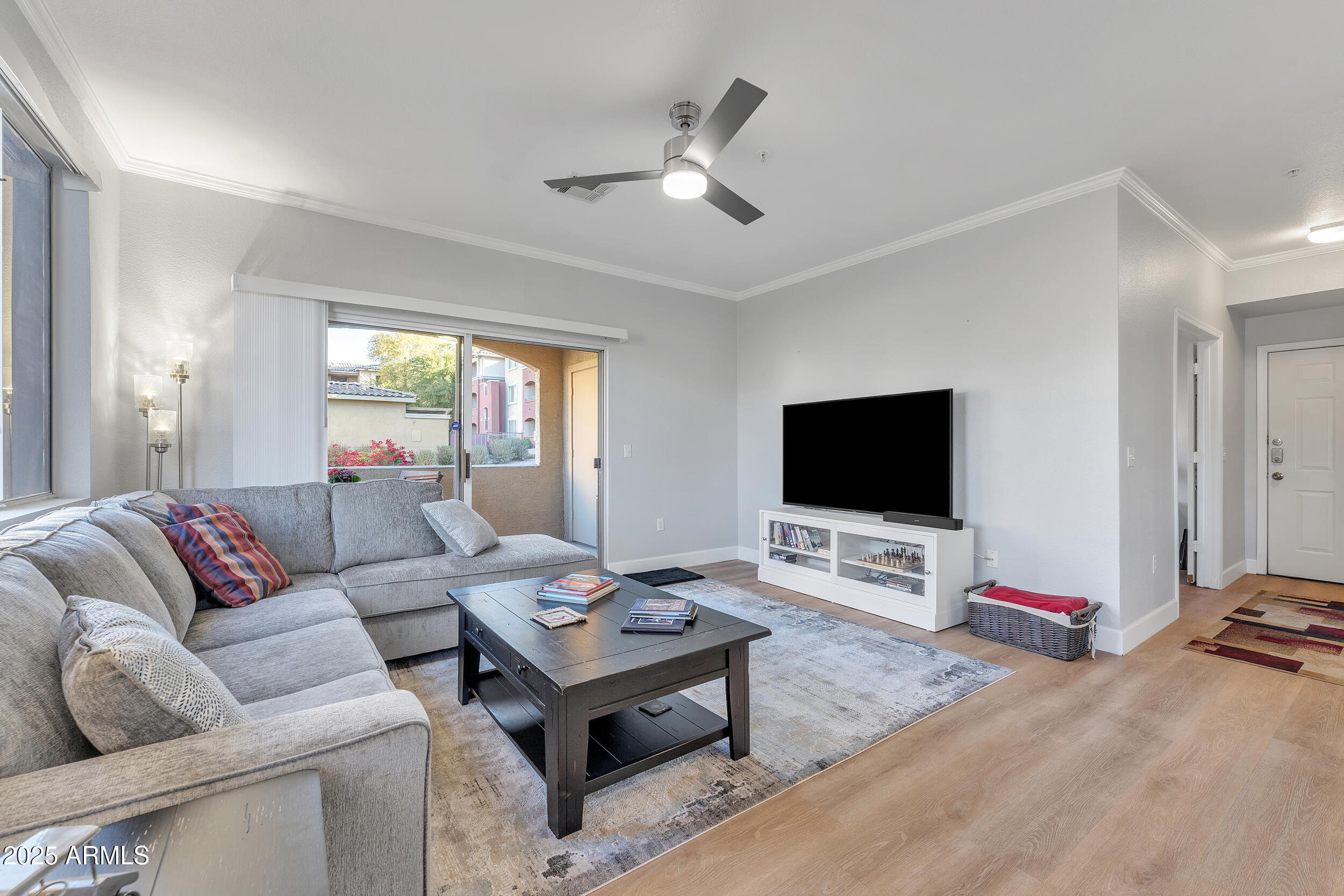 5401 E VAN BUREN Street, 1068