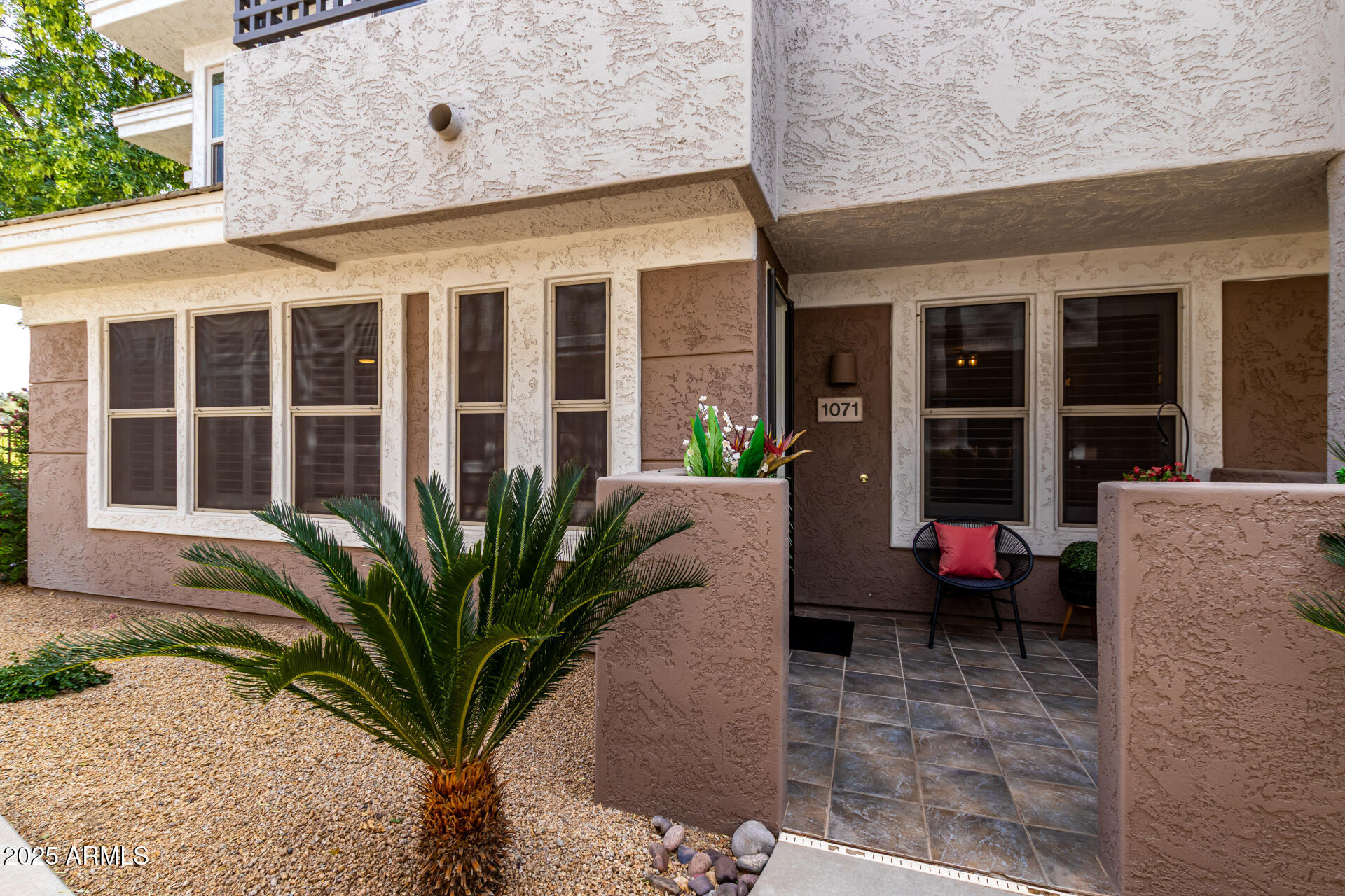 15221 N CLUBGATE Drive, 1071