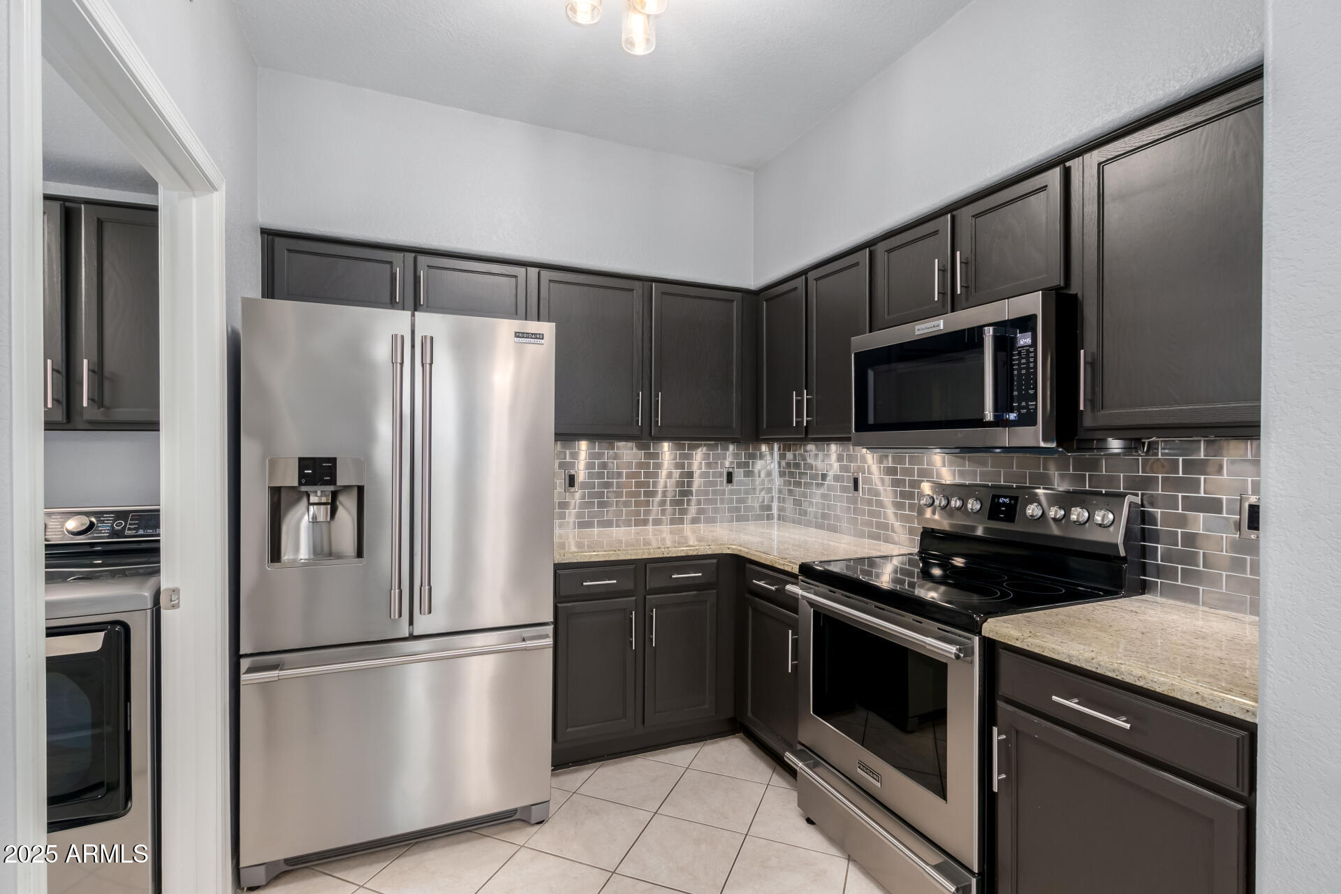15221 N CLUBGATE Drive, 1071