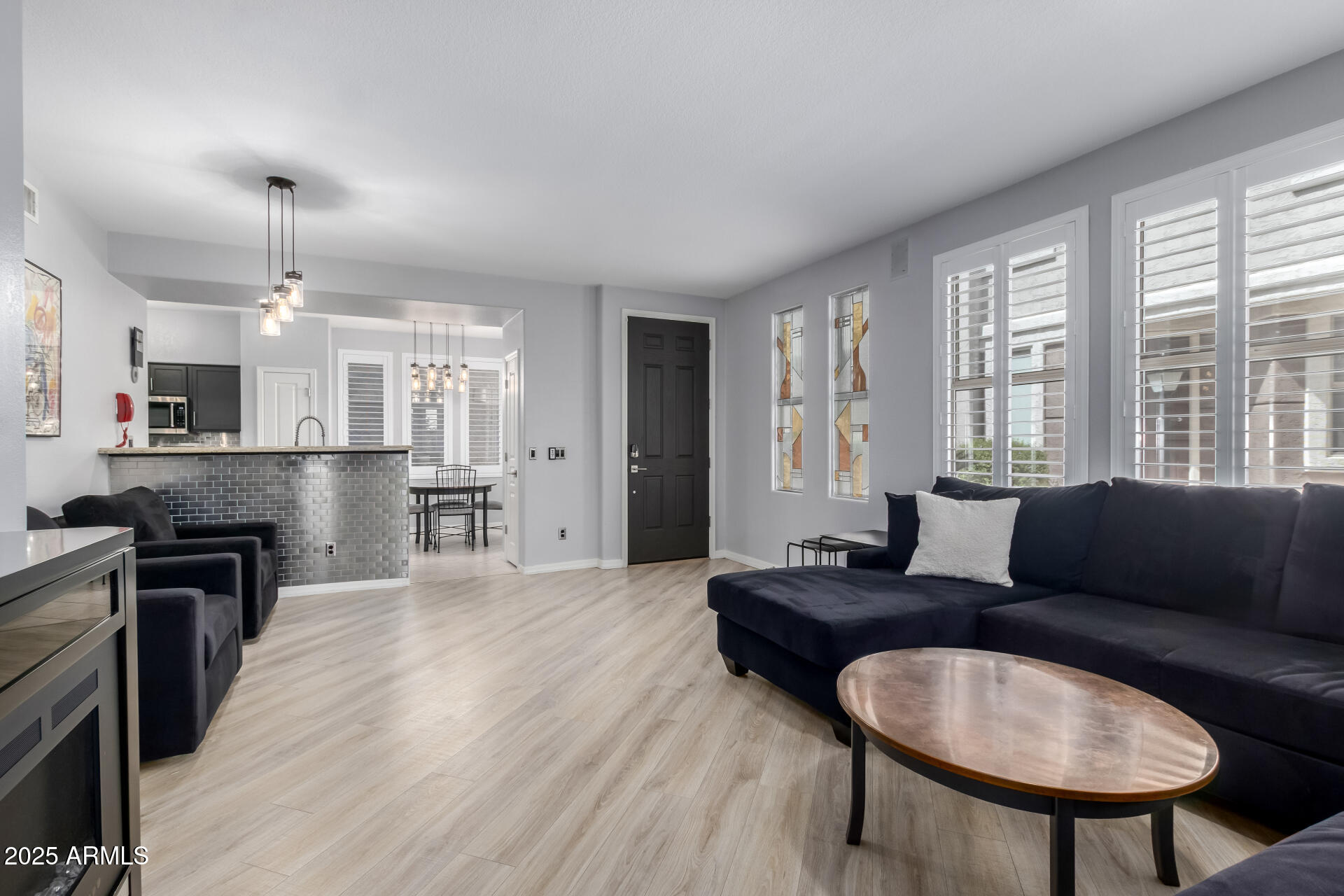 15221 N CLUBGATE Drive, 1071