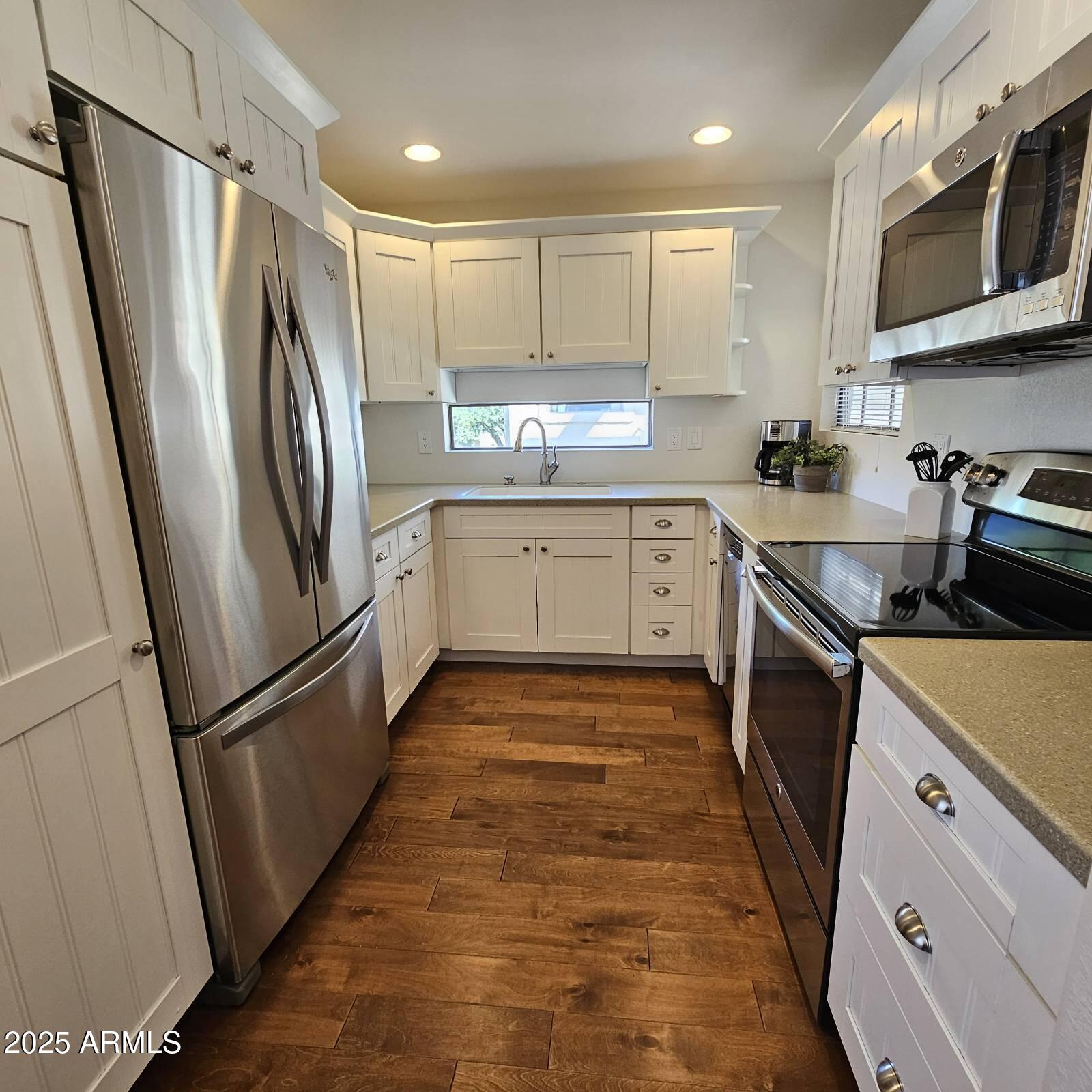 10017 E MOUNTAIN VIEW Road, 2082, Scottsdale Unit: 2082