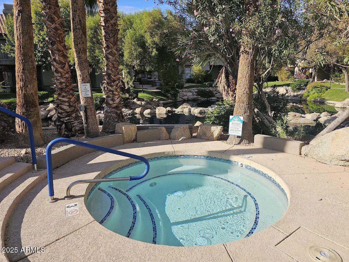 10017 E MOUNTAIN VIEW Road, 2082, Scottsdale Unit: 2082