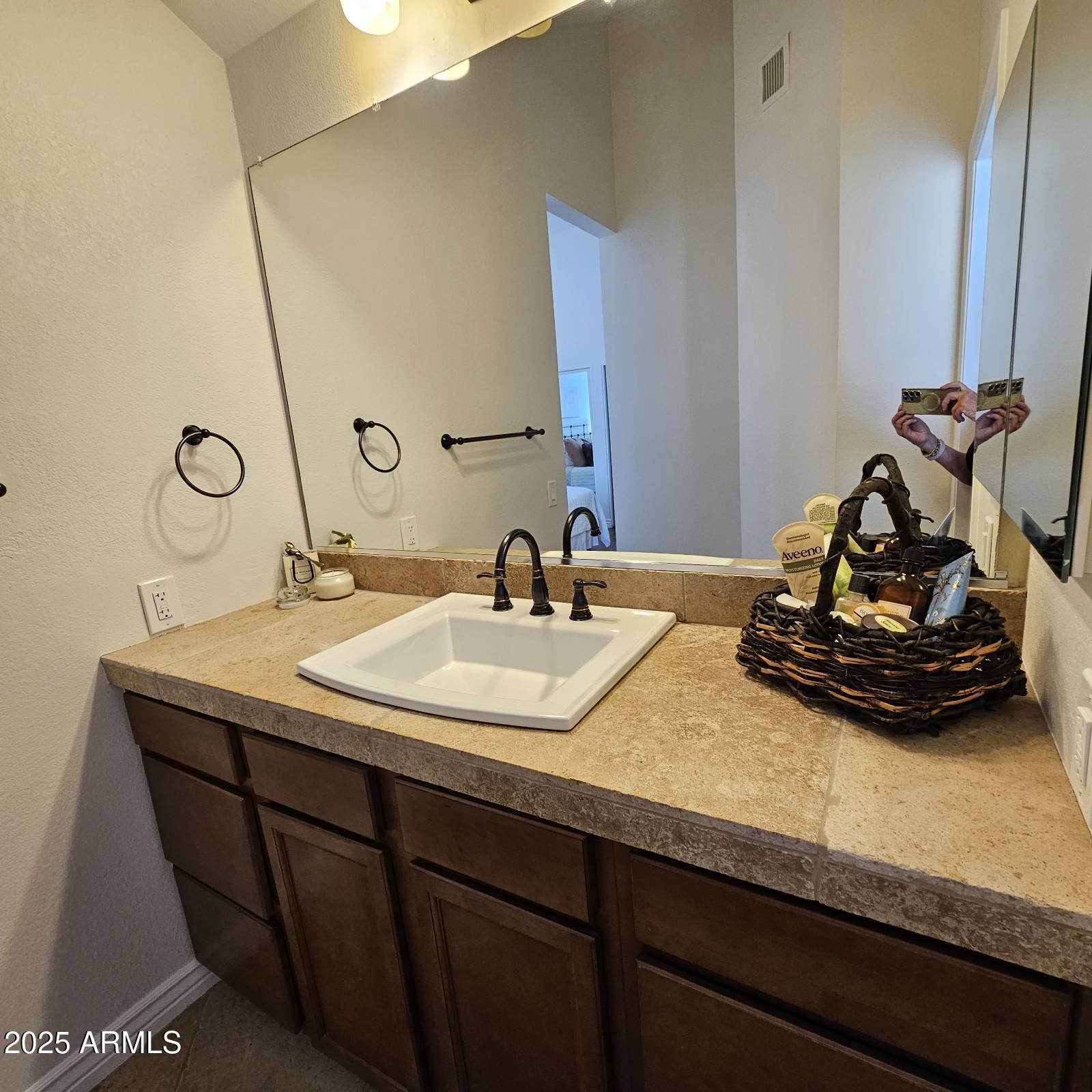 10017 E MOUNTAIN VIEW Road, 2082, Scottsdale Unit: 2082