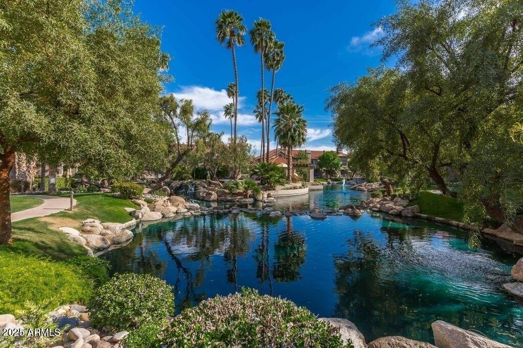 10017 E MOUNTAIN VIEW Road, 2082, Scottsdale Unit: 2082