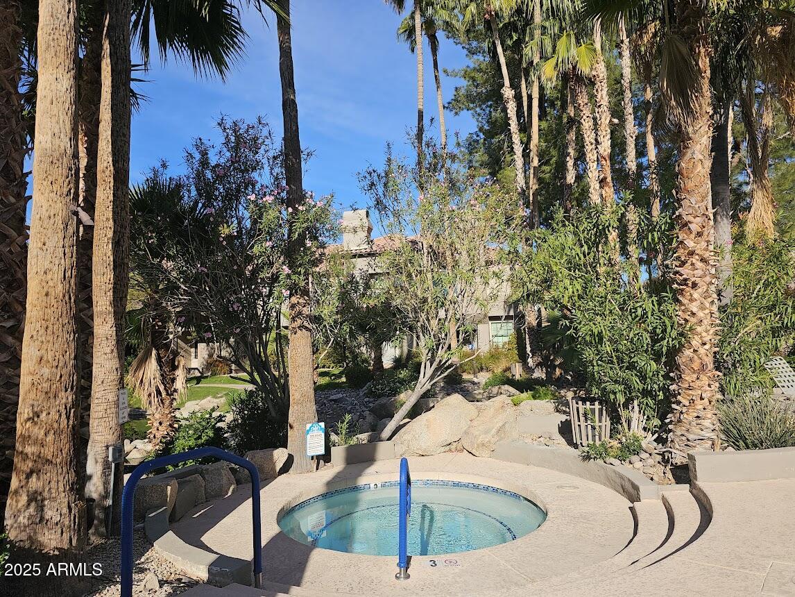 10017 E MOUNTAIN VIEW Road, 2082, Scottsdale Unit: 2082
