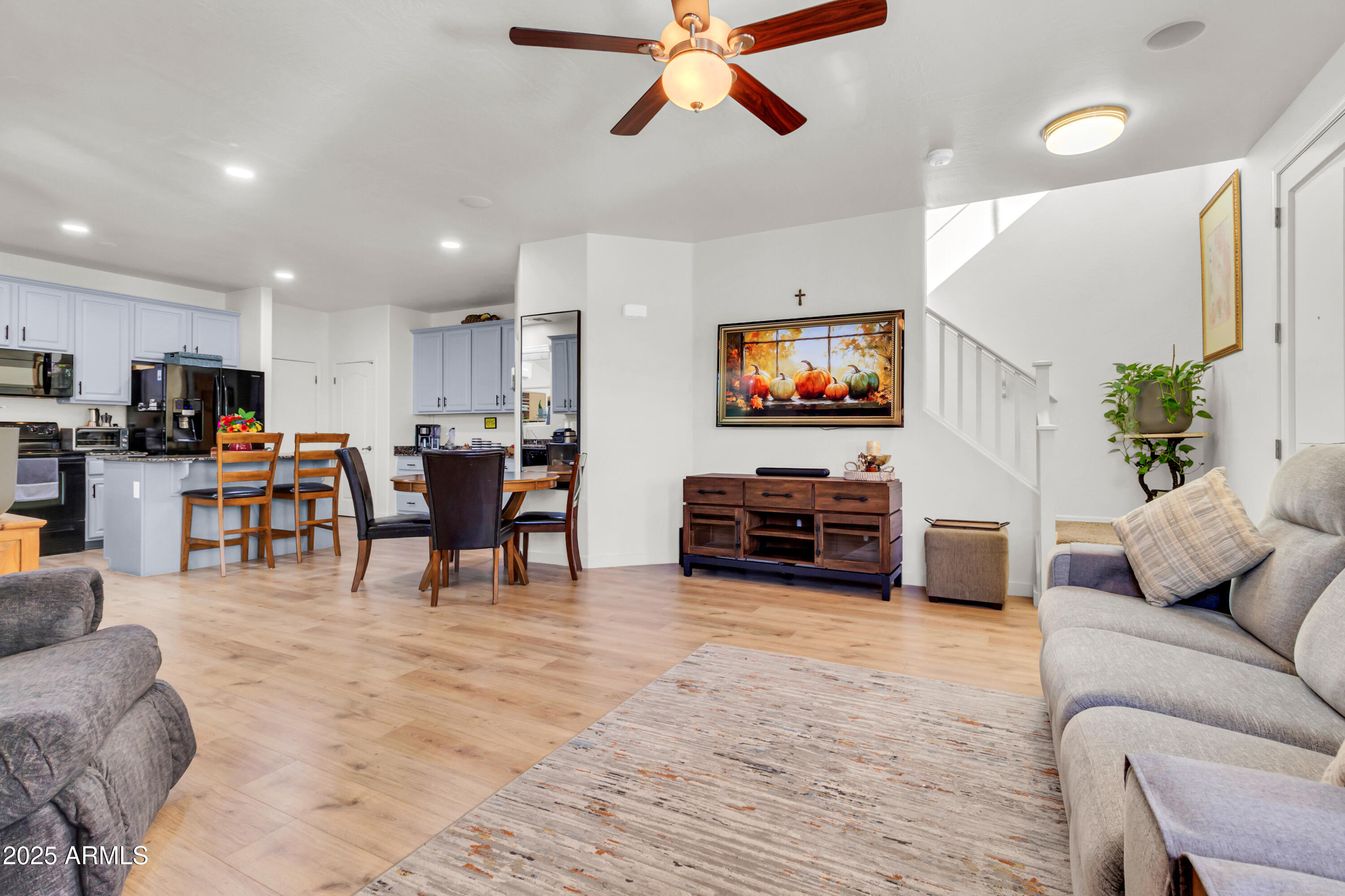 1639 S LARAMIE