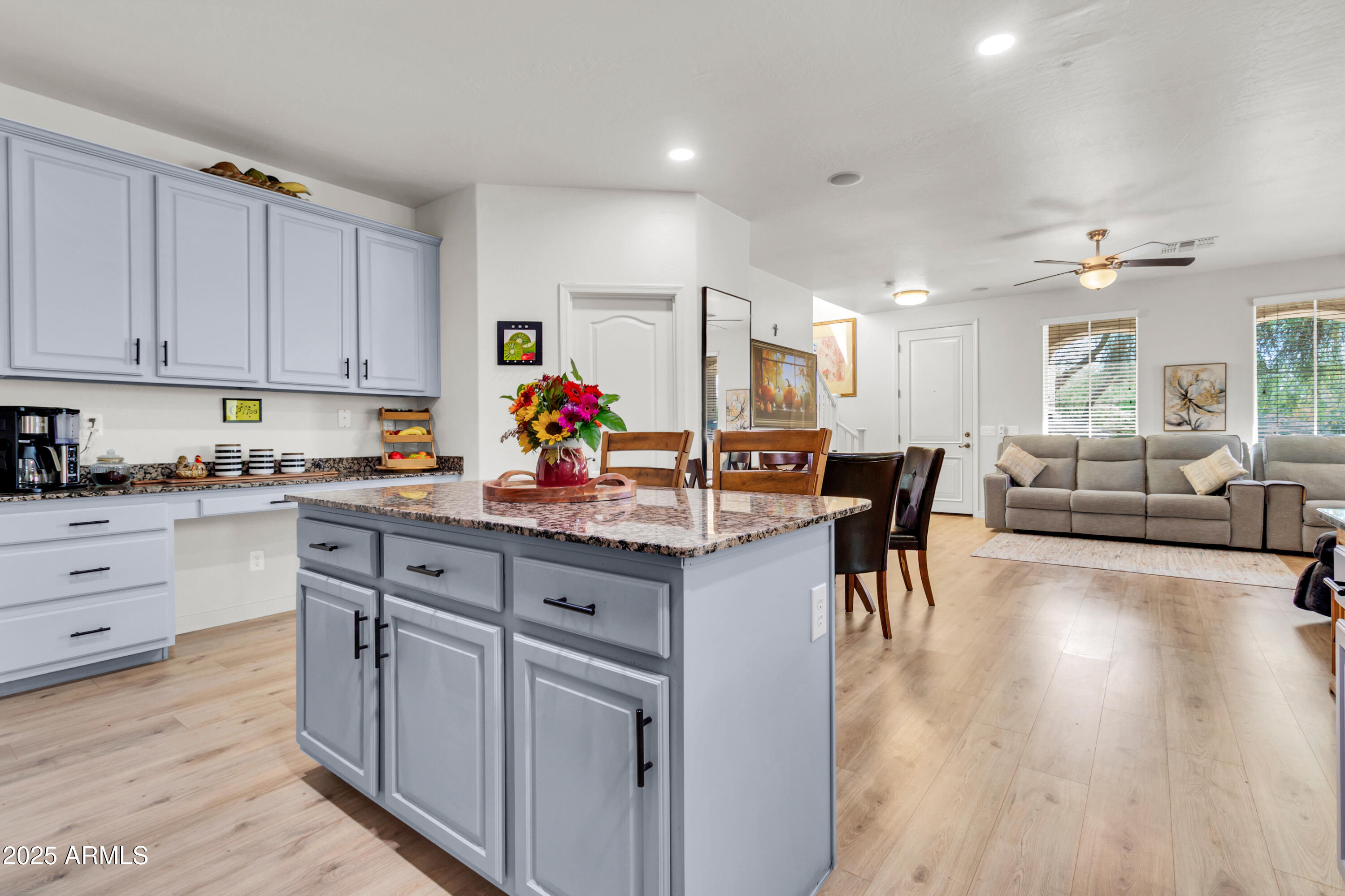 1639 S LARAMIE