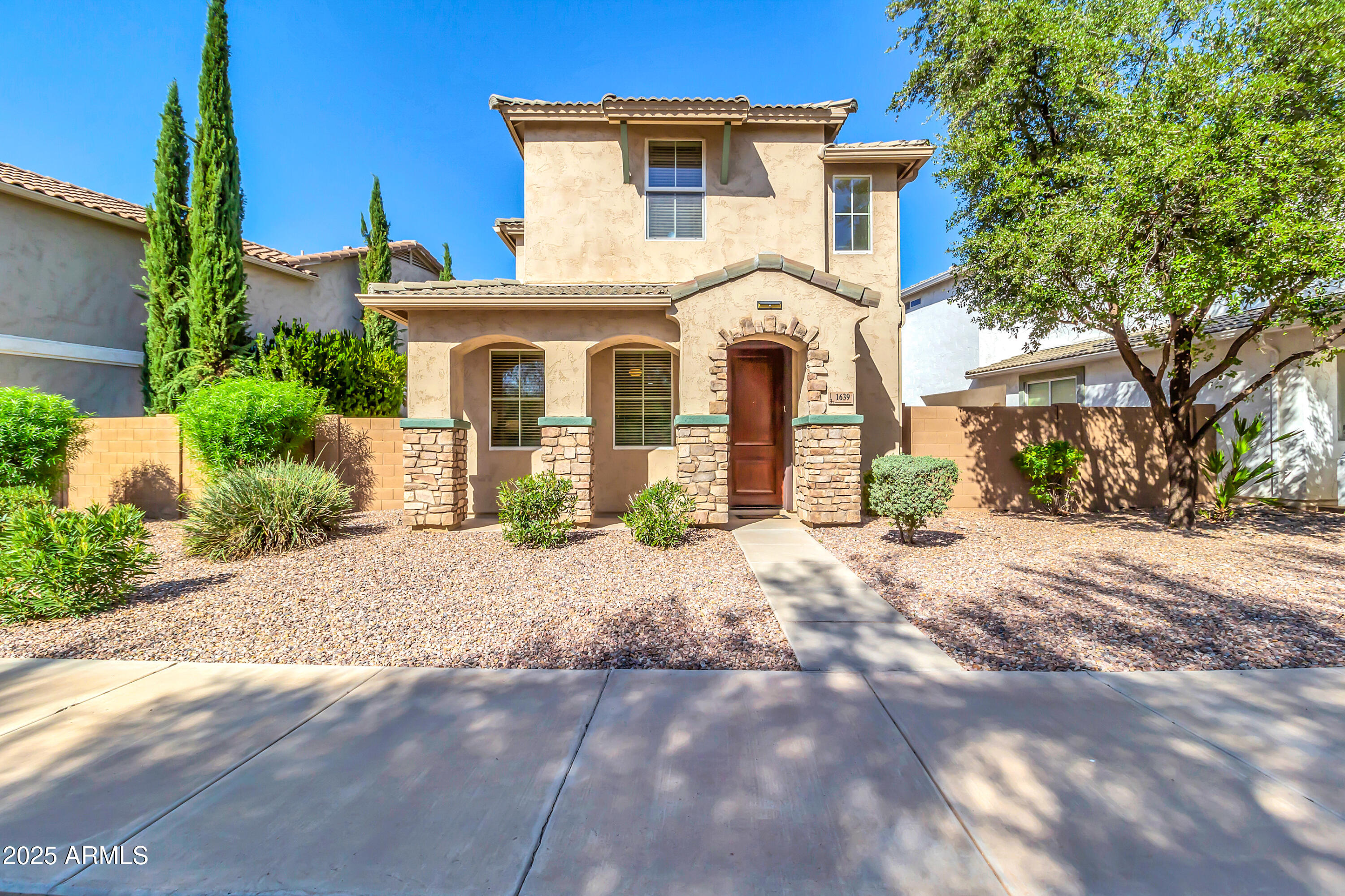 1639 S LARAMIE
