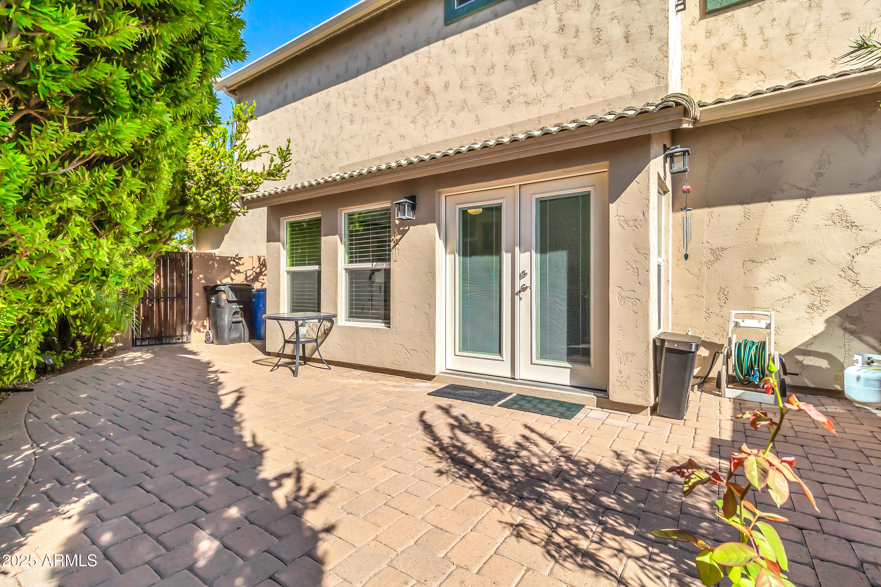1639 S LARAMIE