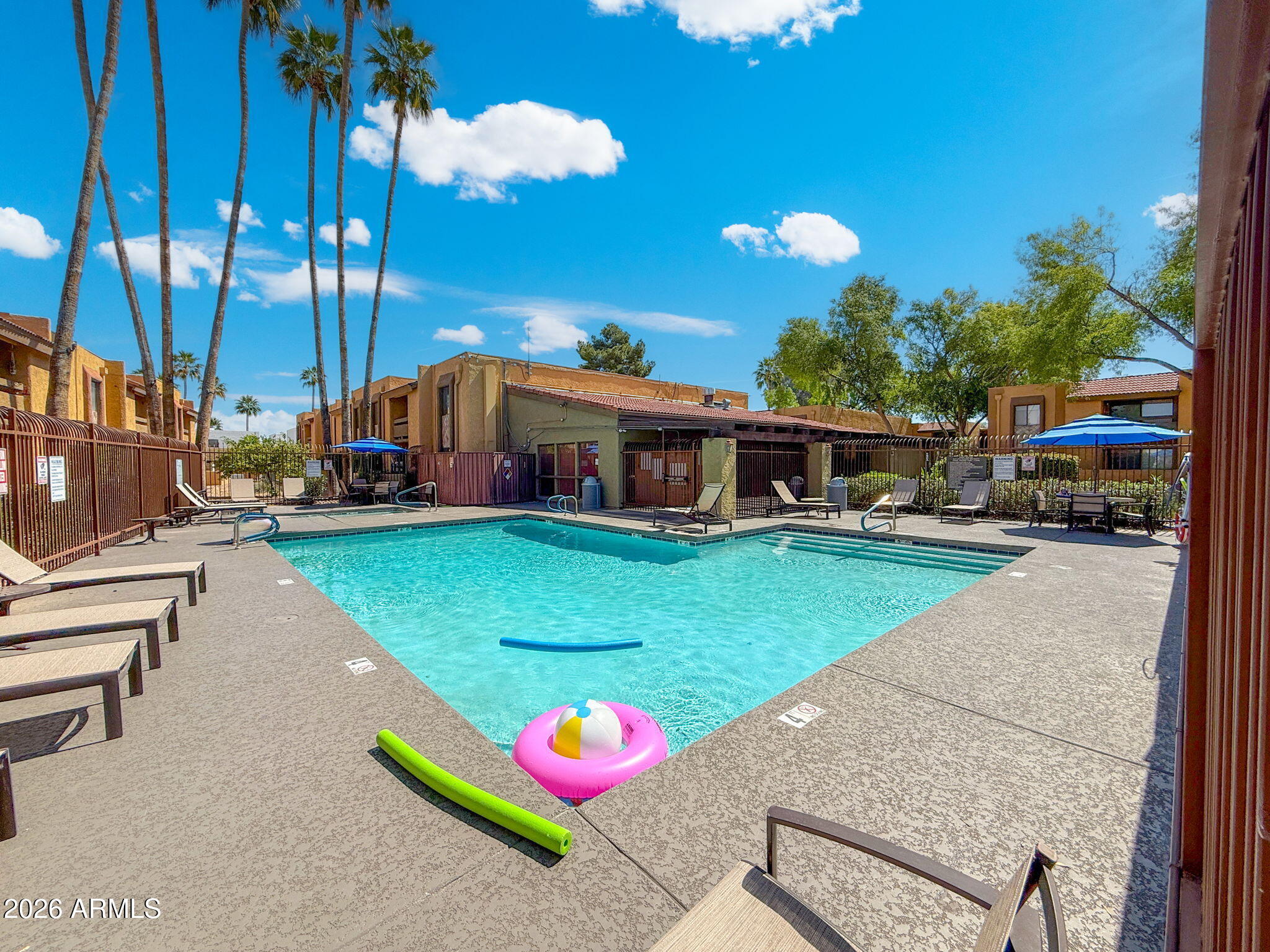 8500 E INDIAN SCHOOL Road 233