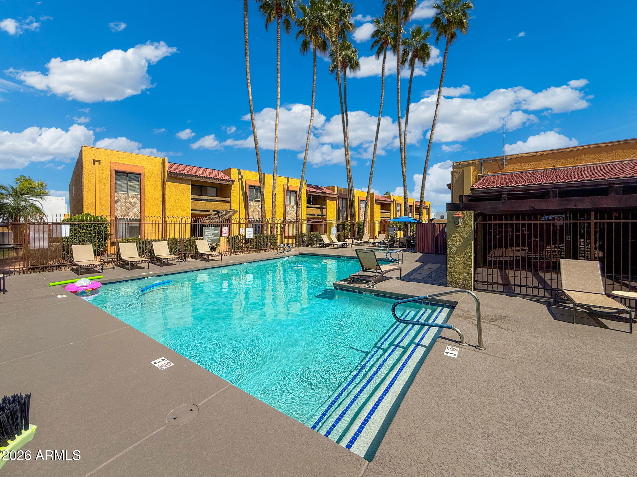 8500 E INDIAN SCHOOL Road 233