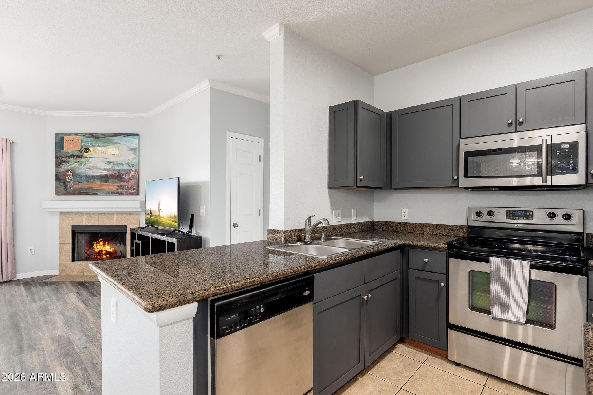 5345 E VAN BUREN Street 364