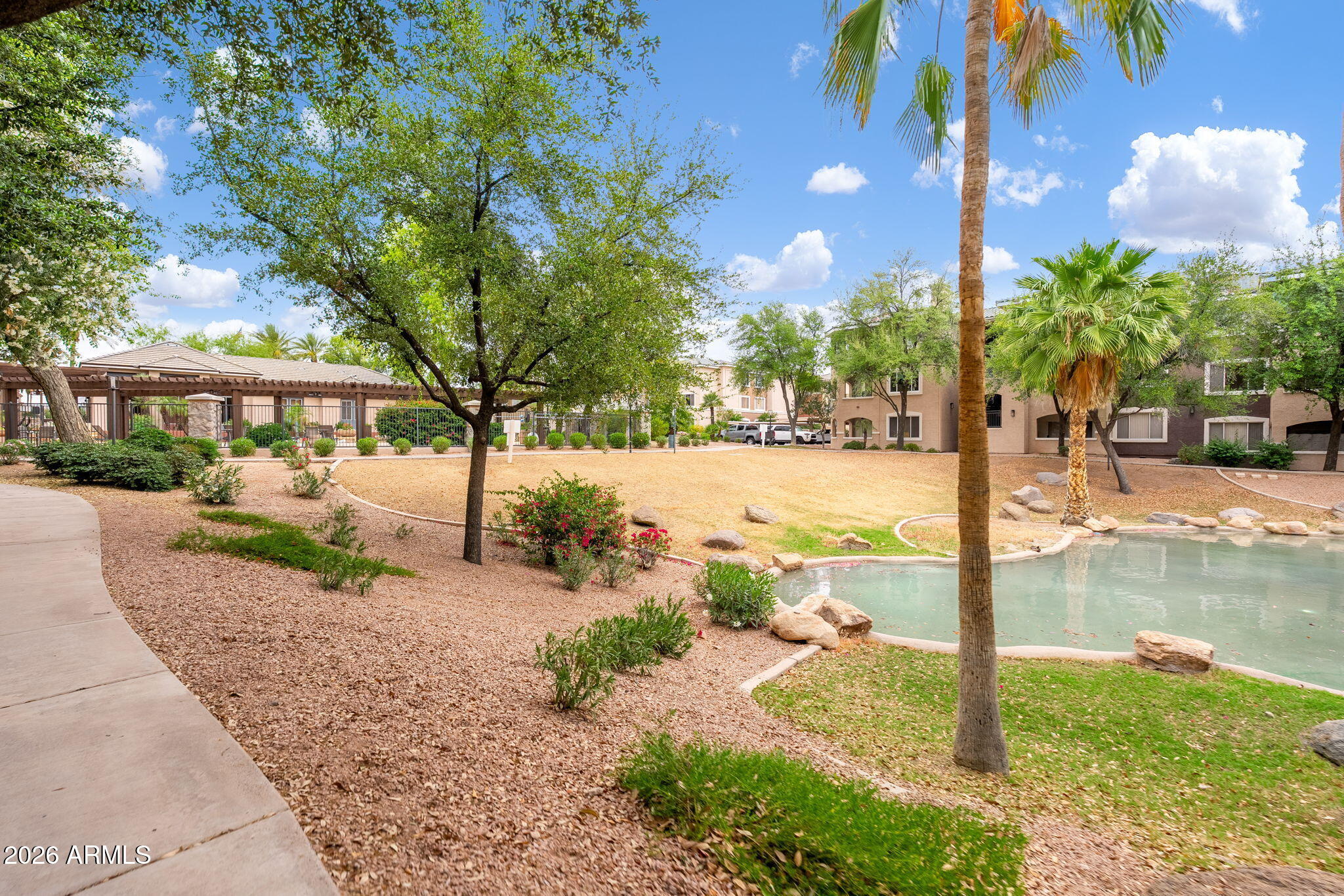 5345 E VAN BUREN Street 364