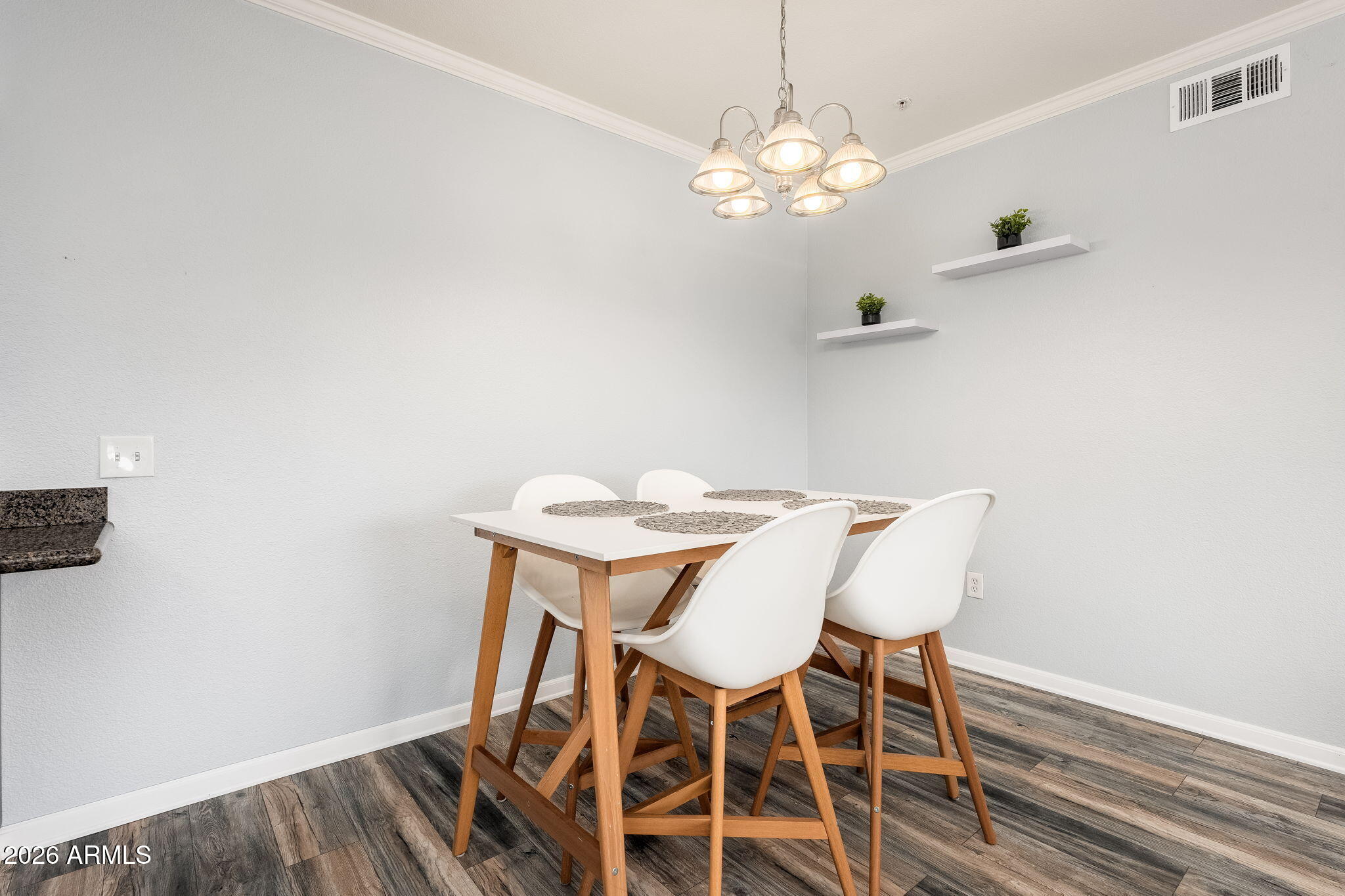 5345 E VAN BUREN Street 364