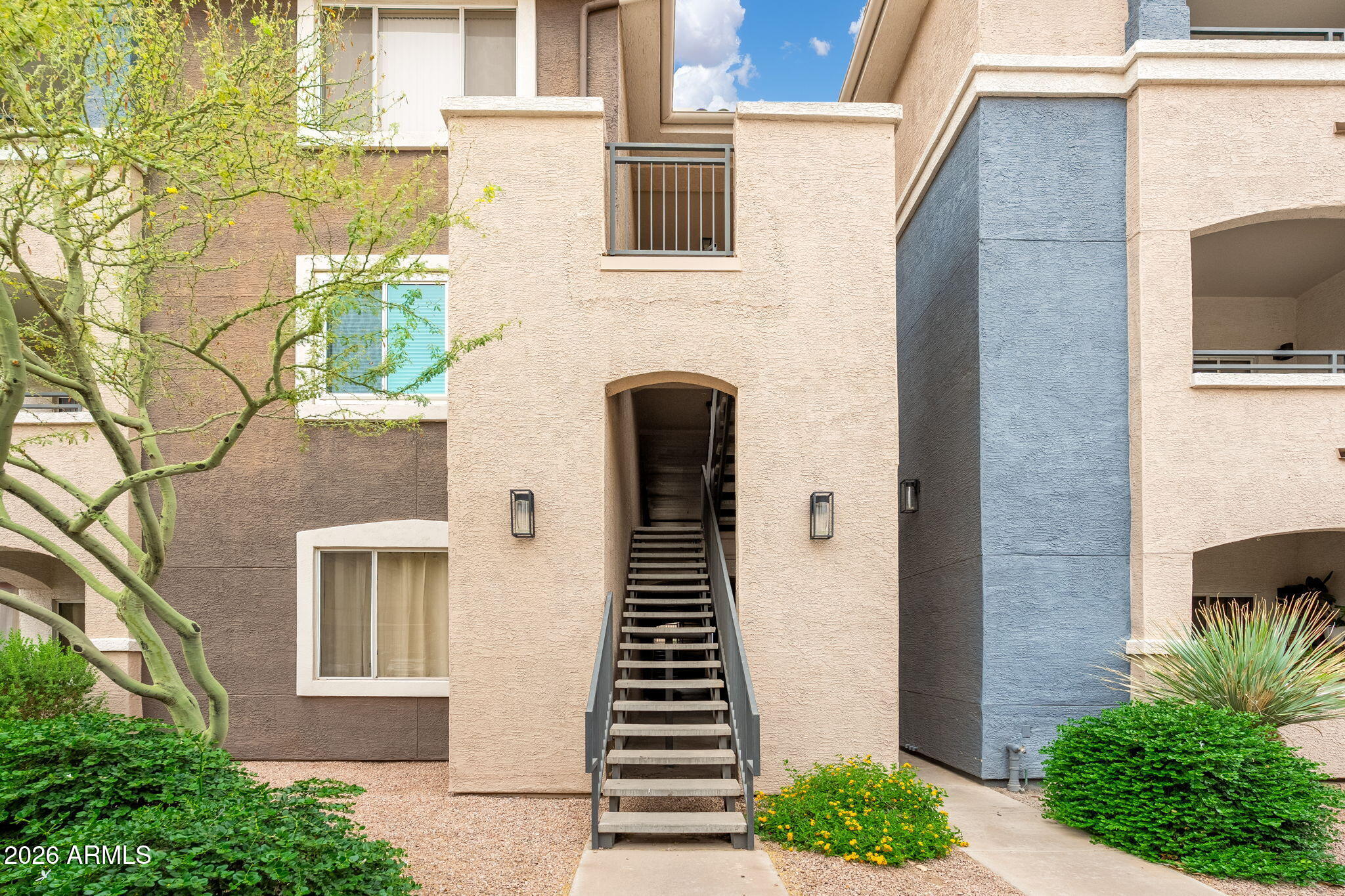 5345 E VAN BUREN Street 364