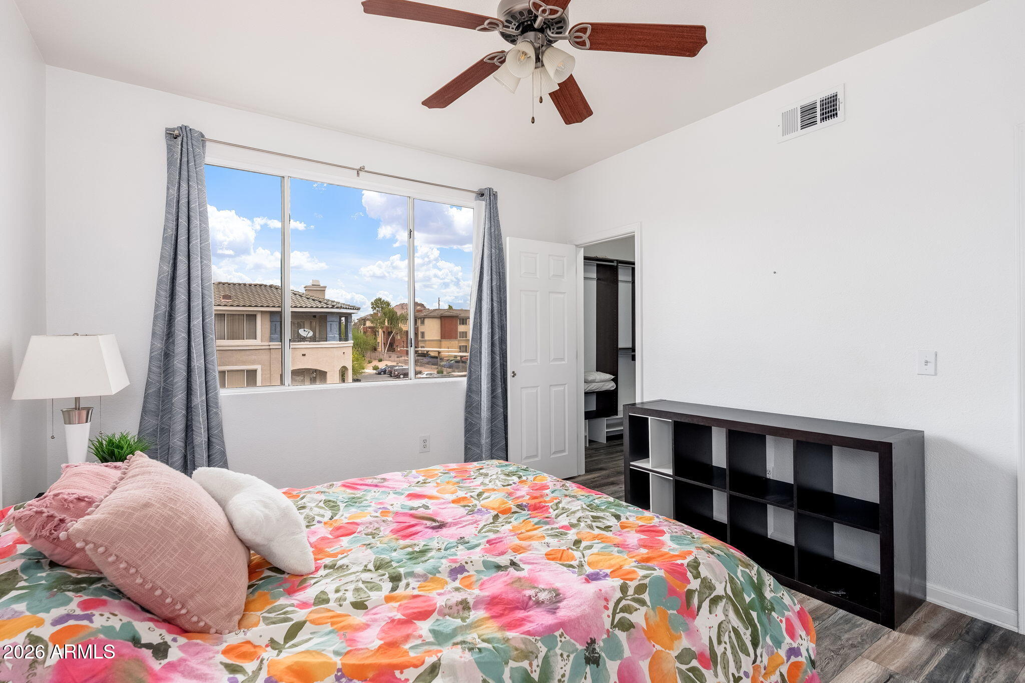 5345 E VAN BUREN Street 364