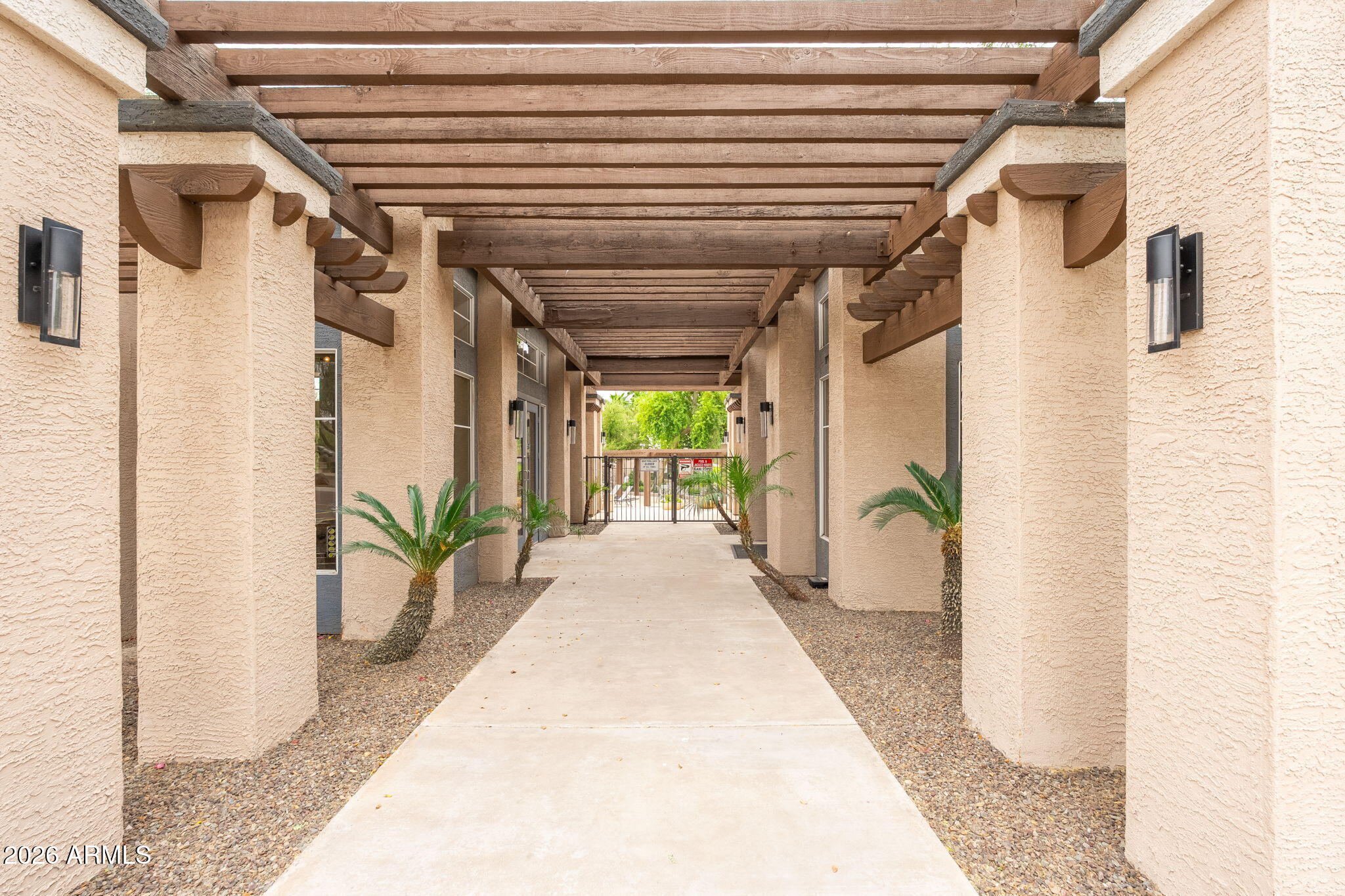 5345 E VAN BUREN Street 364