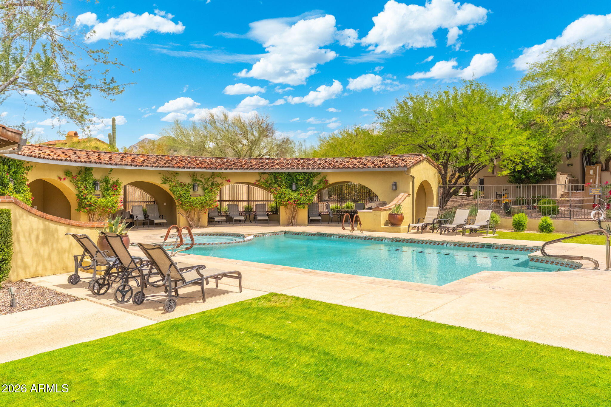 18650 N THOMPSON PEAK Parkway 1006