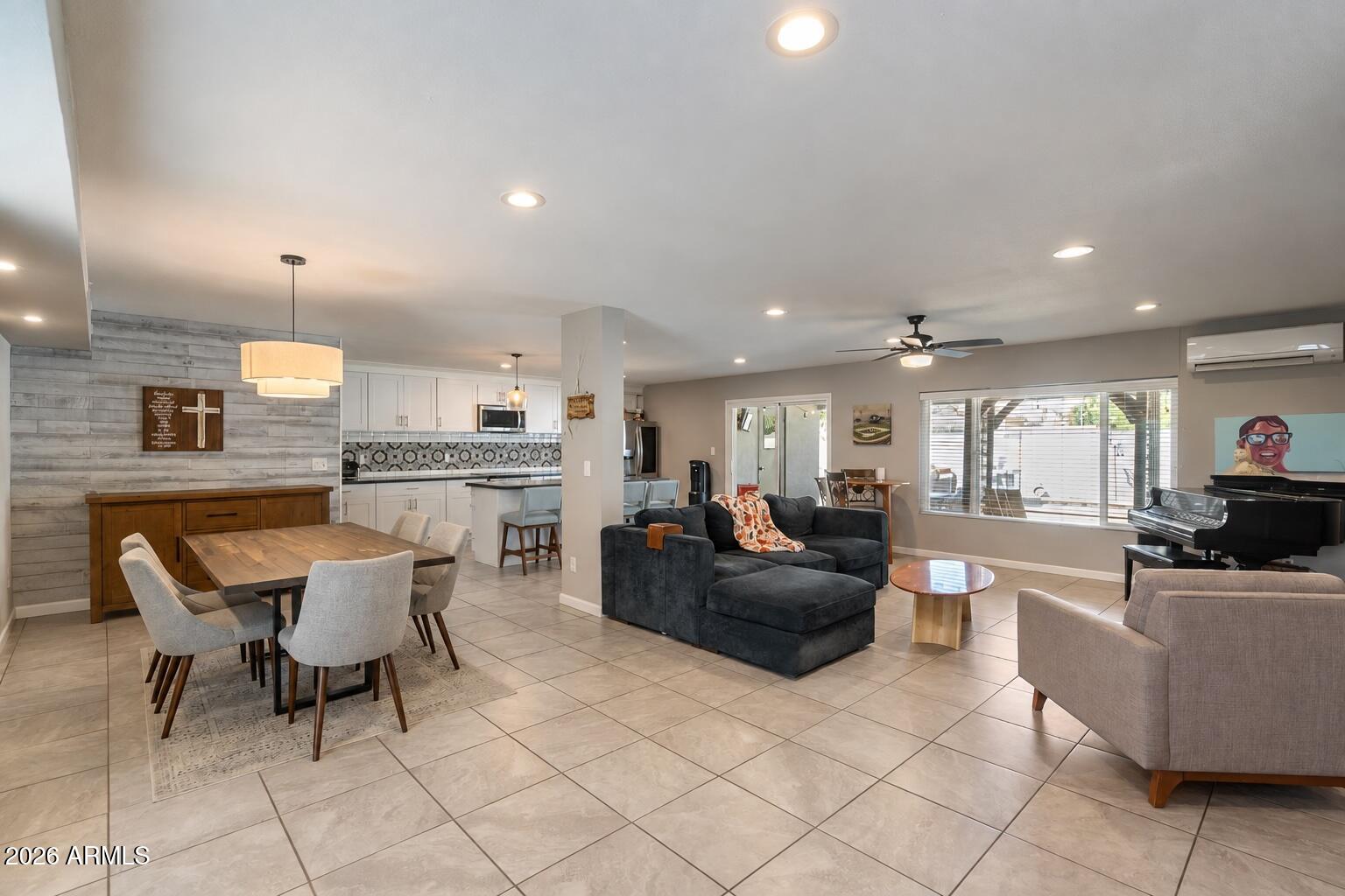 3020 E LARKSPUR Drive