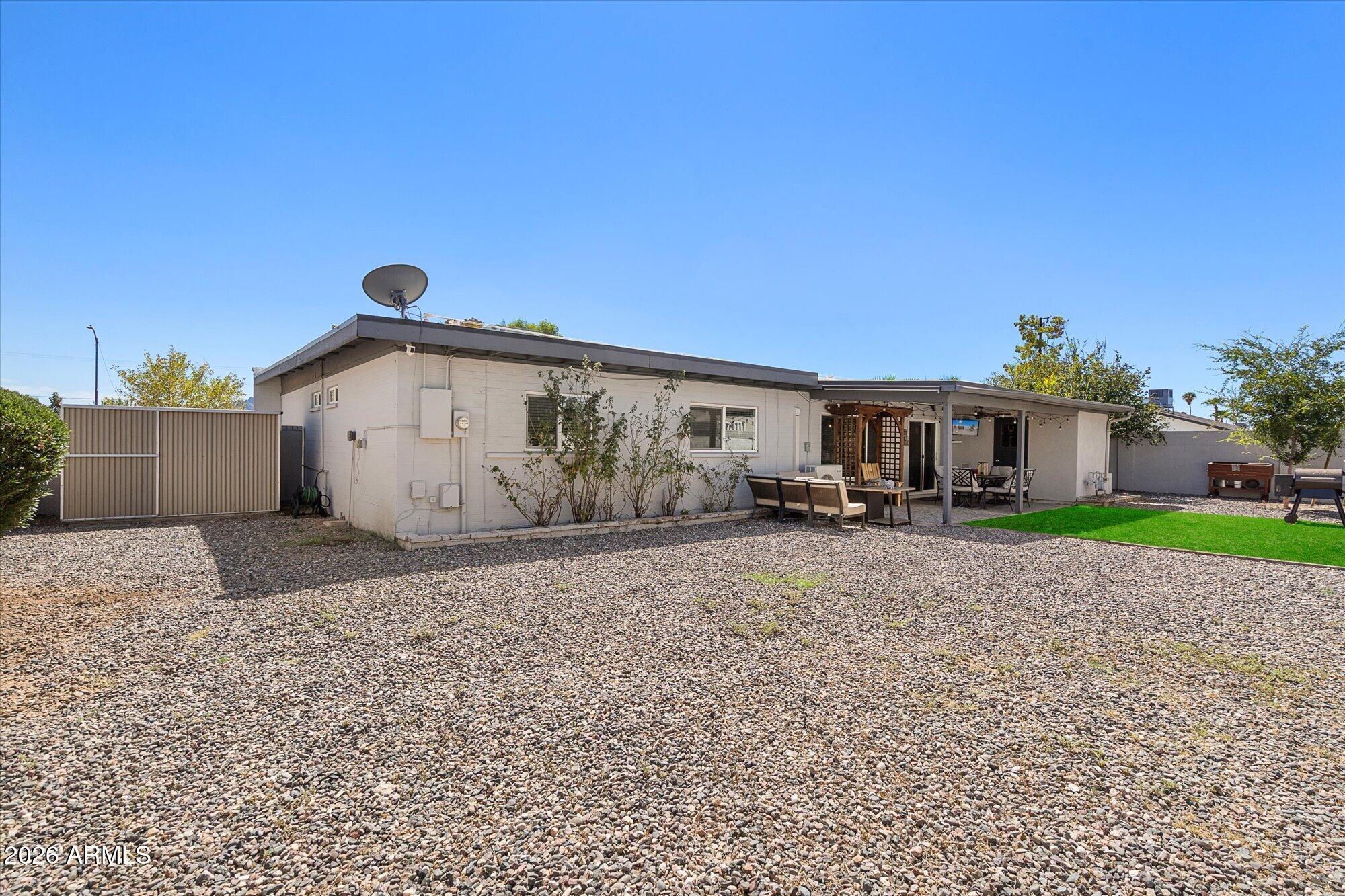 3020 E LARKSPUR Drive