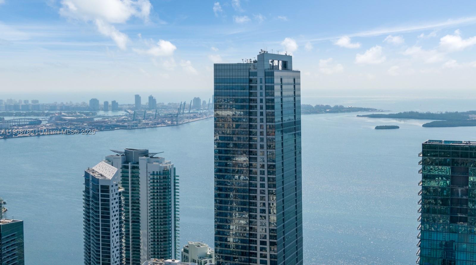 1425 Brickell Ave # 65C