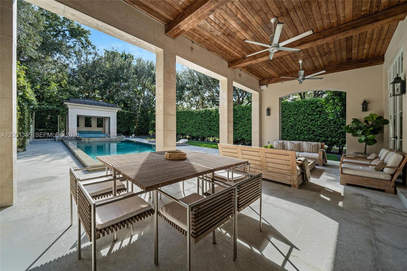 9741 W Suburban Dr