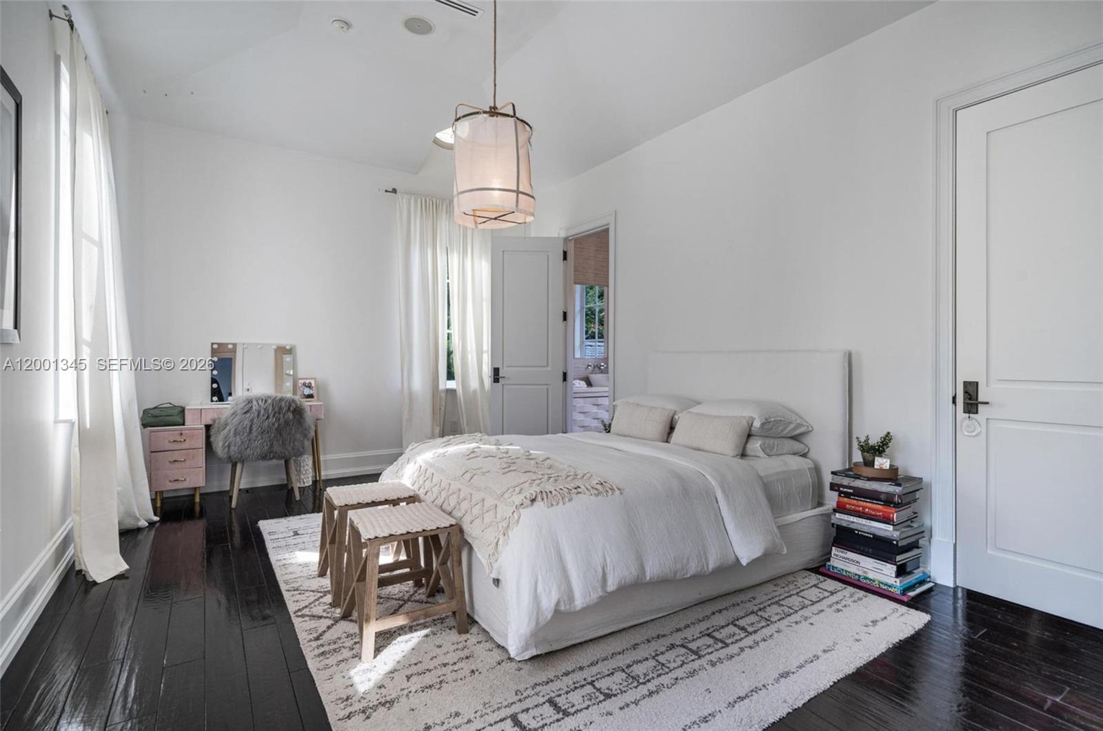 9741 W Suburban Dr