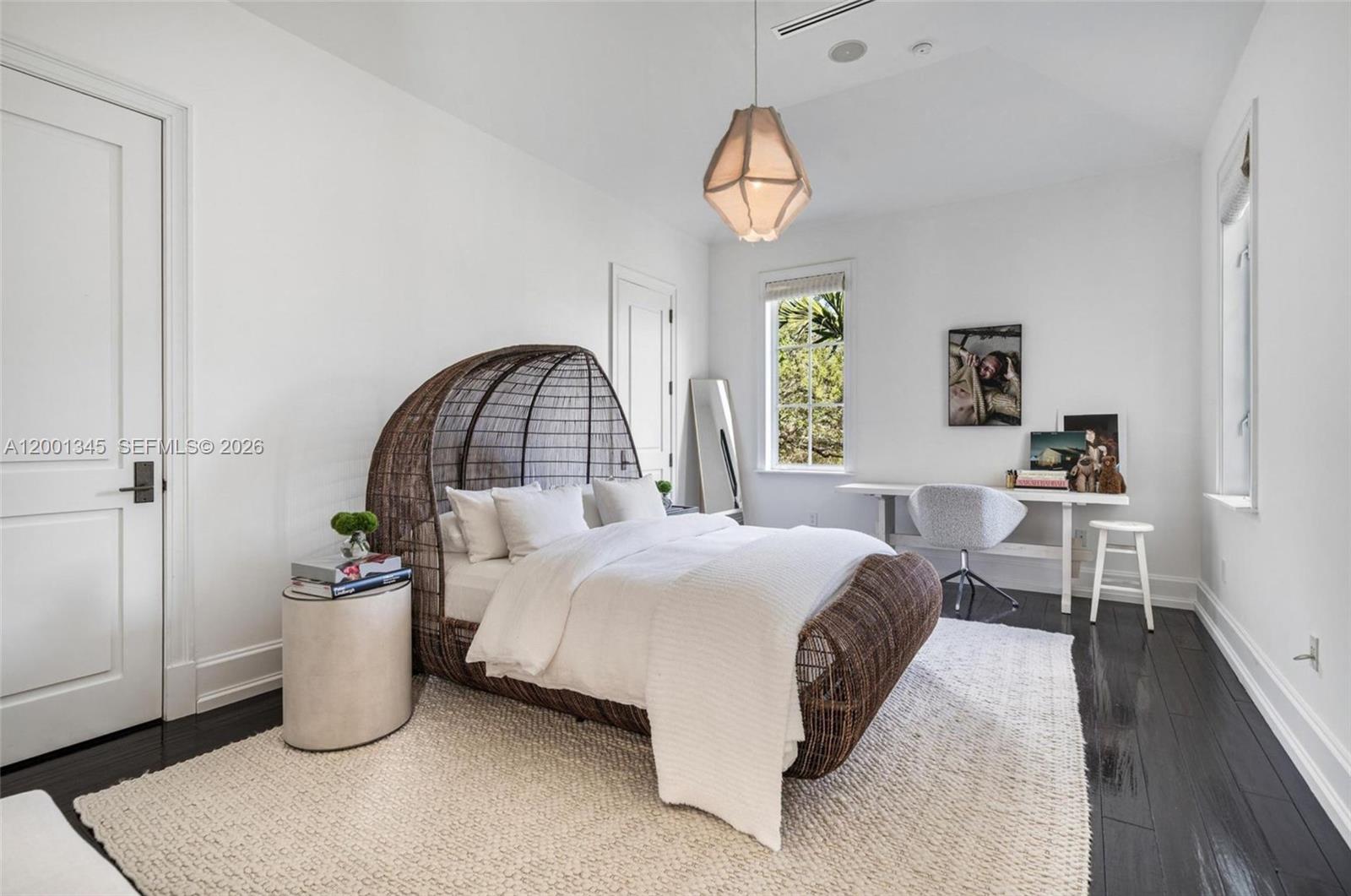 9741 W Suburban Dr