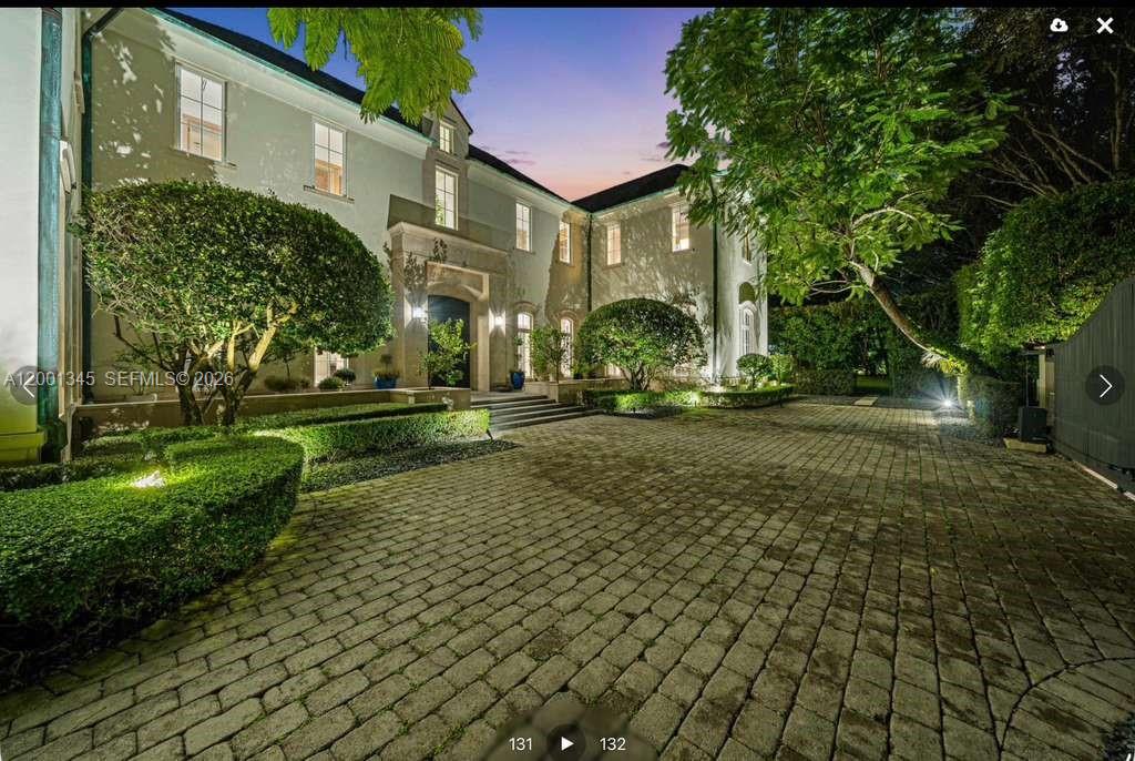 9741 W Suburban Dr