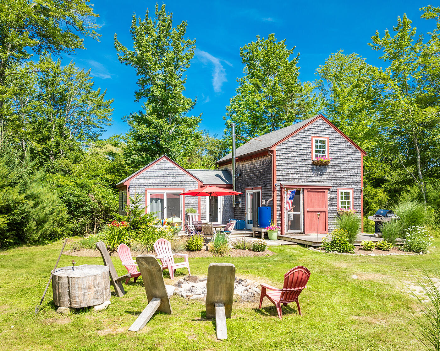 25 Salt Pond Road