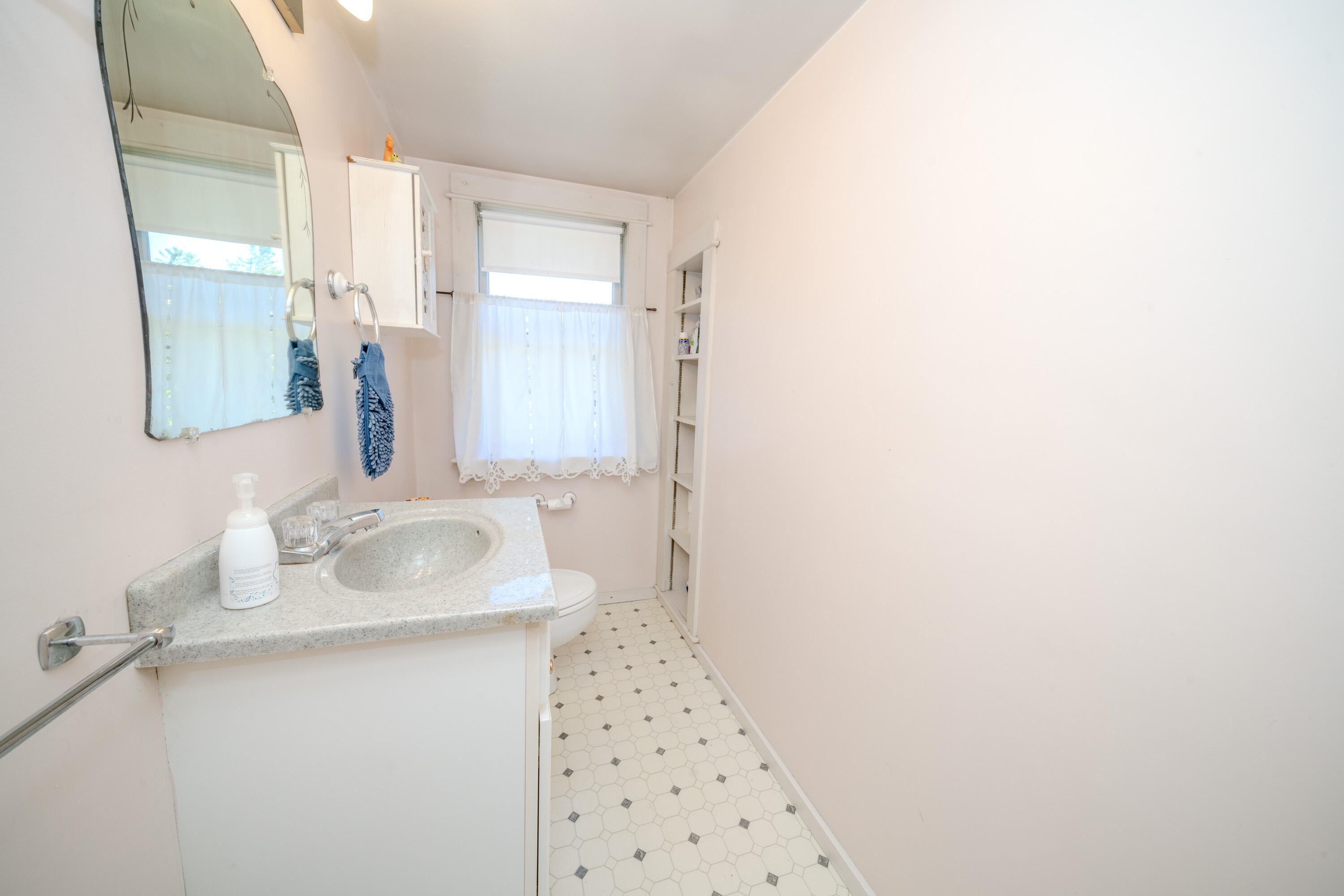 376 Appleton Road