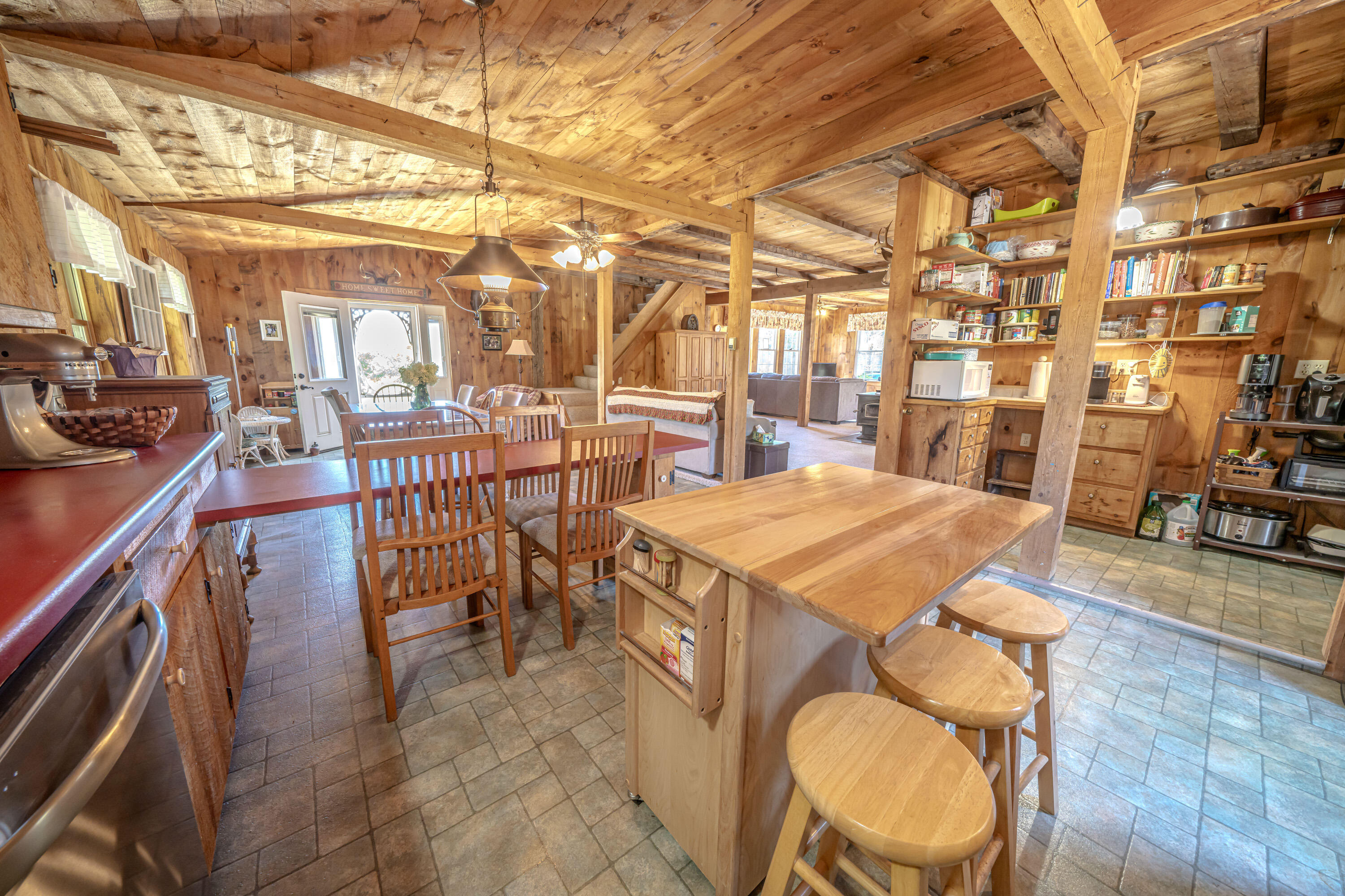 376 Appleton Road