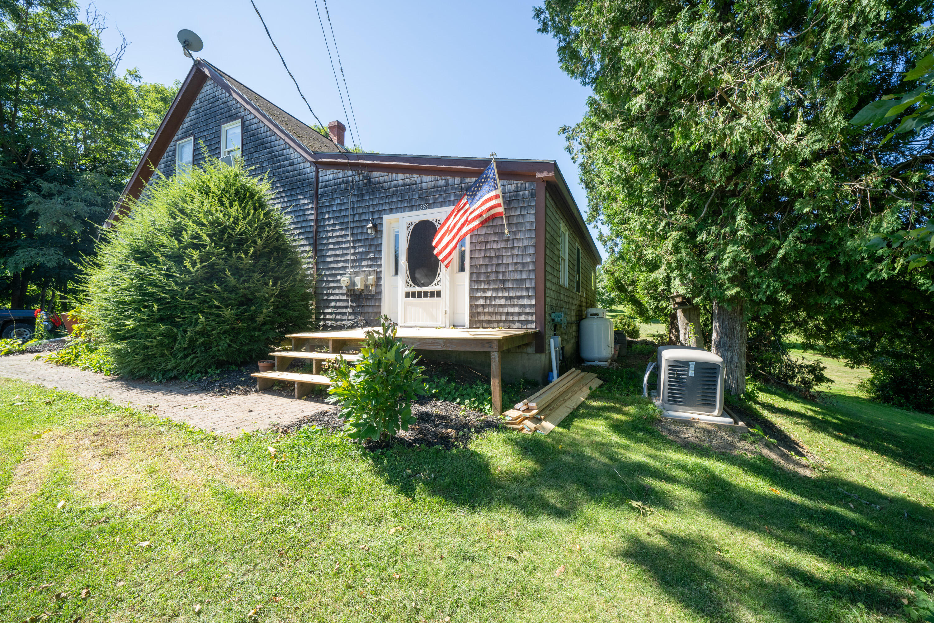376 Appleton Road