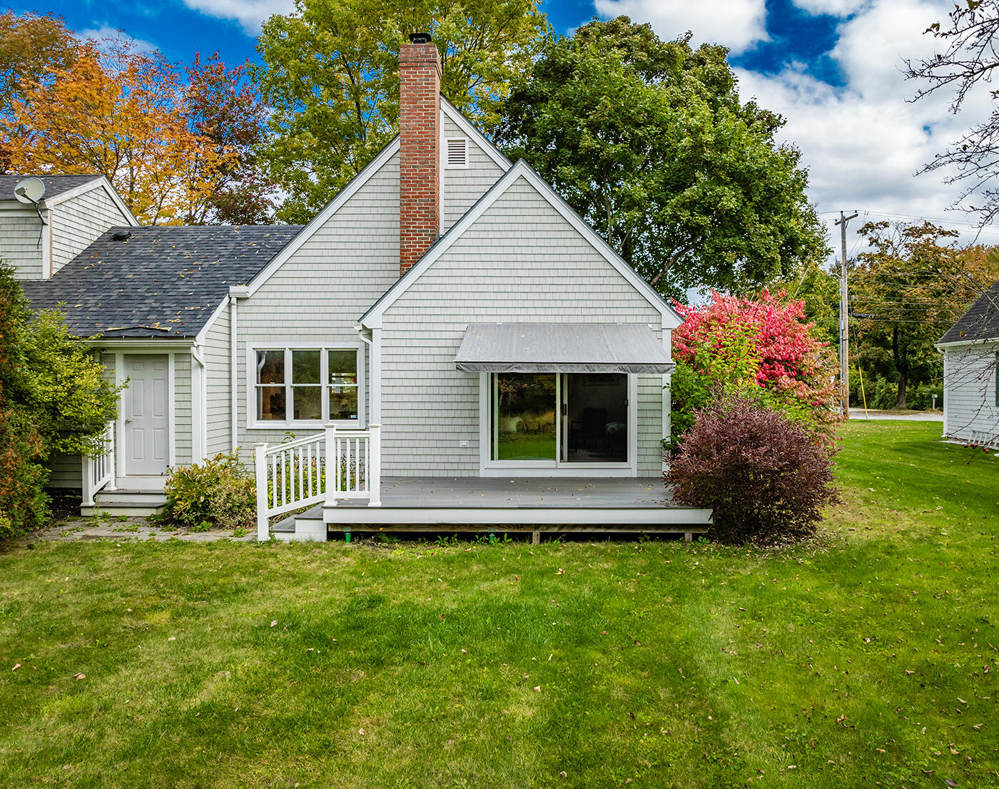 11 Curtis Avenue