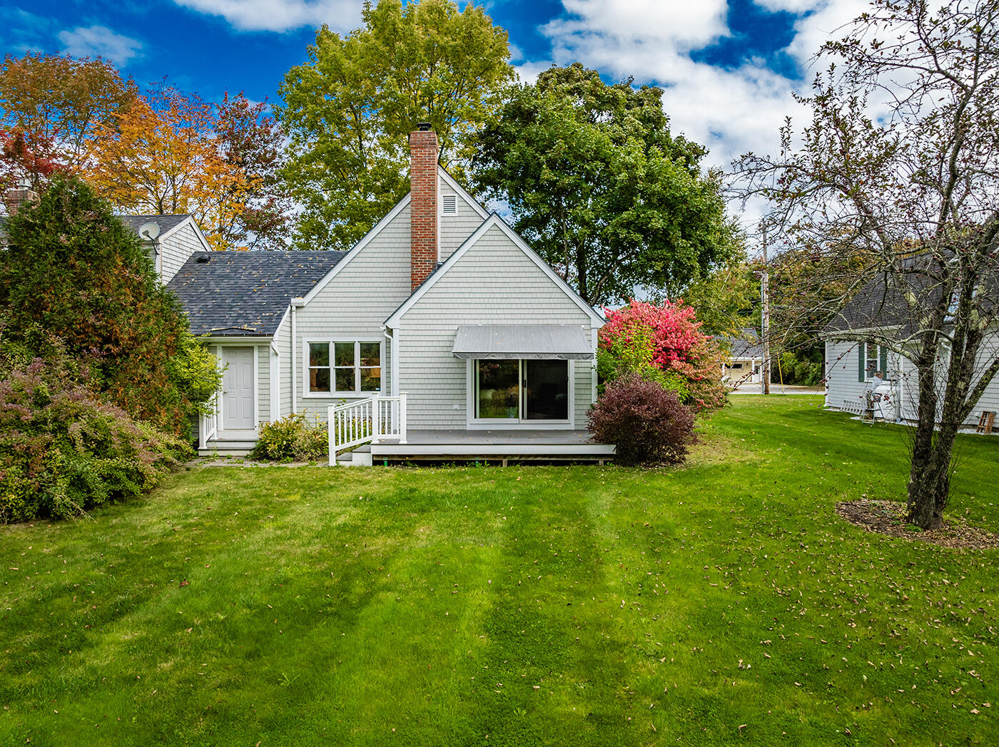 11 Curtis Avenue