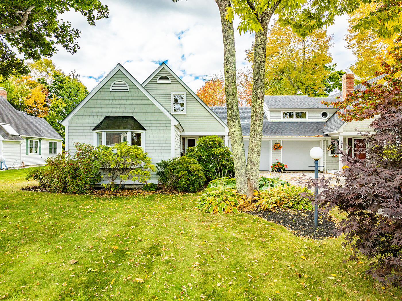 11 Curtis Avenue