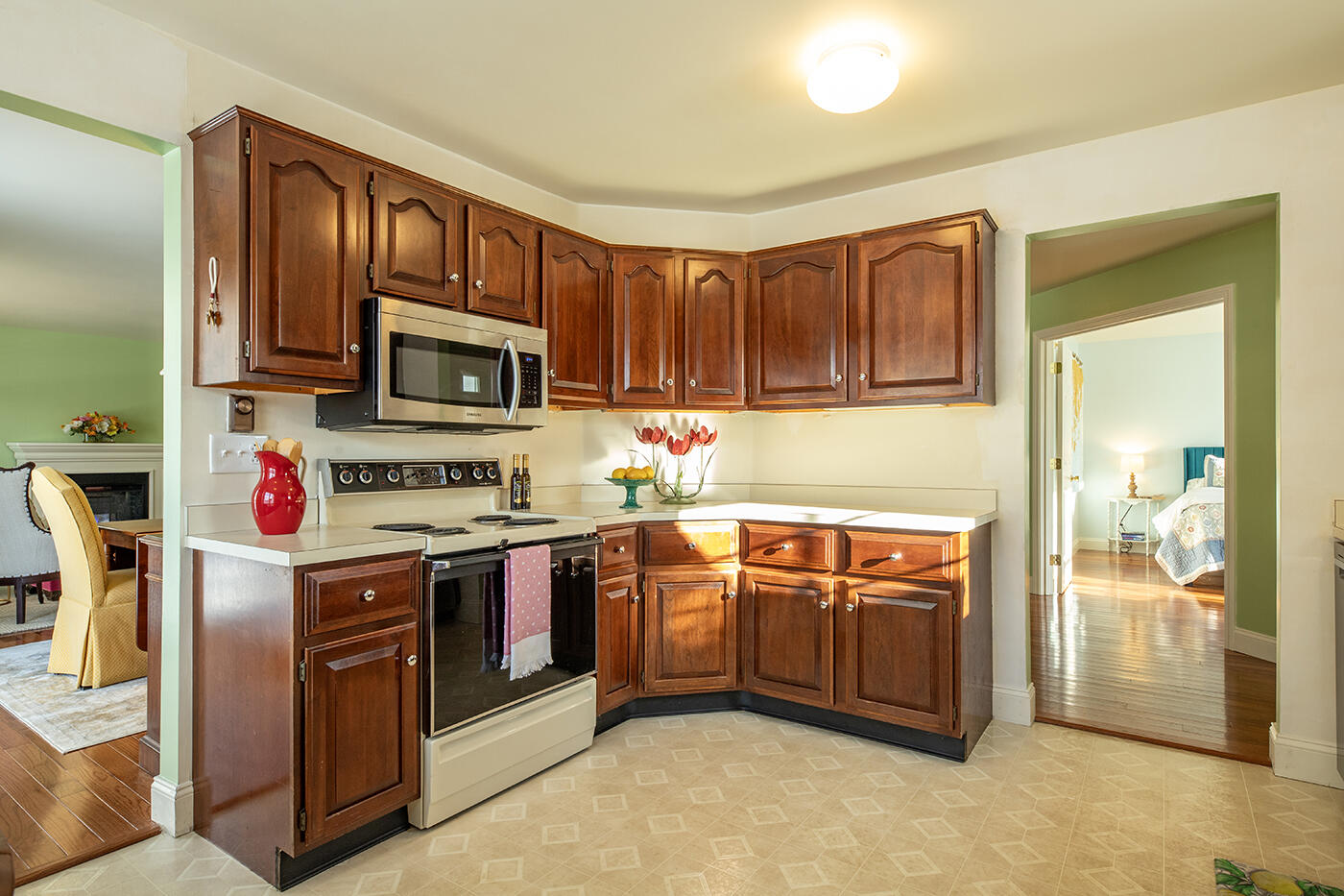 16 Schooner Drive