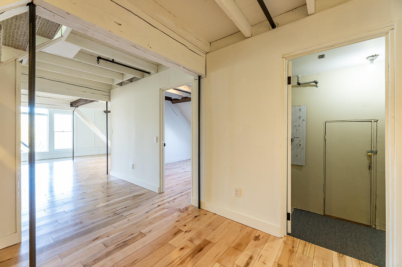 10 Summer Street, 5