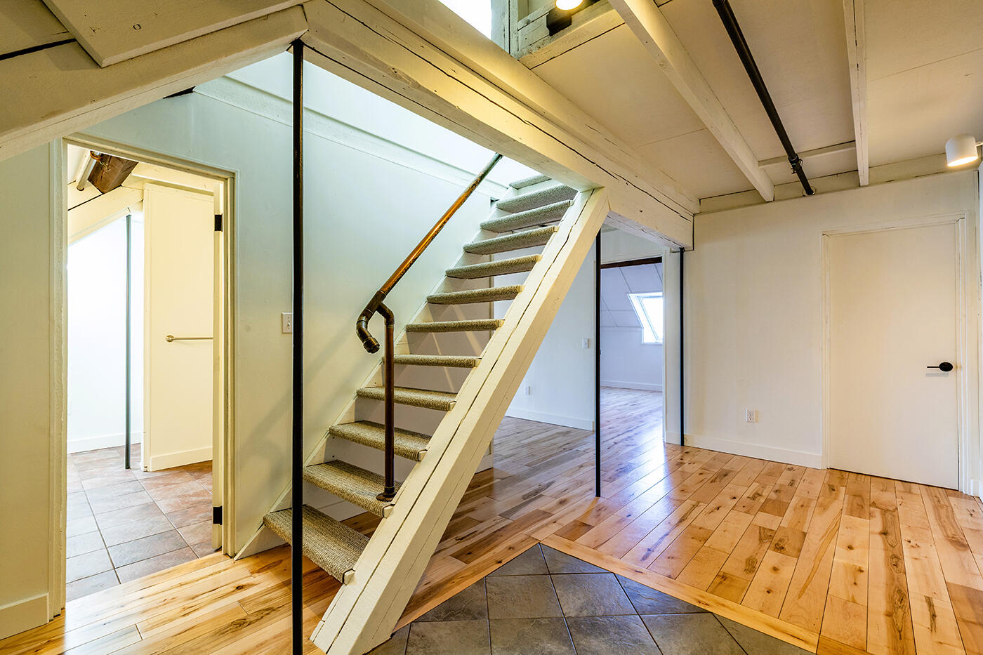 10 Summer Street, 5