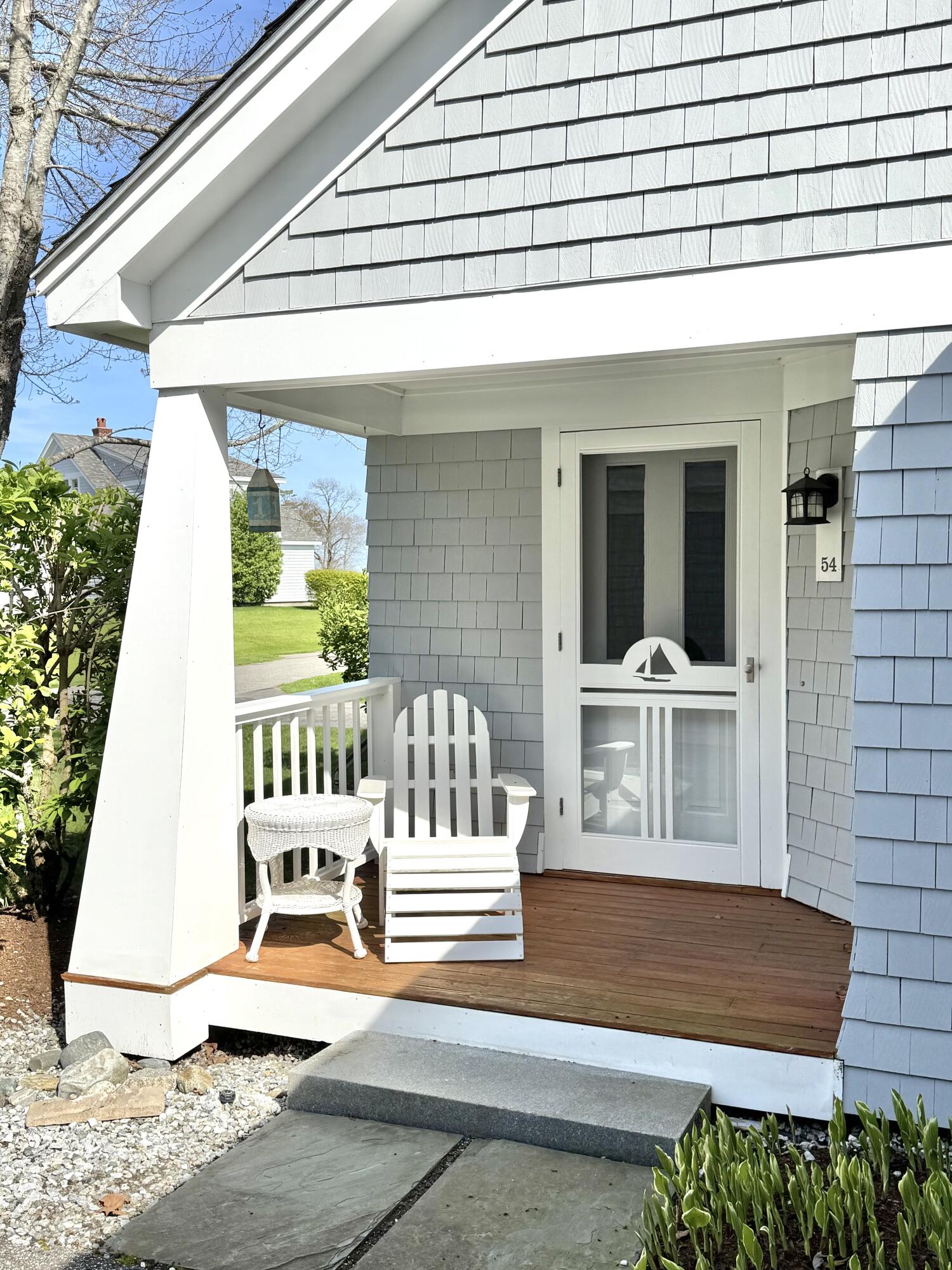 54 Village Way, 54