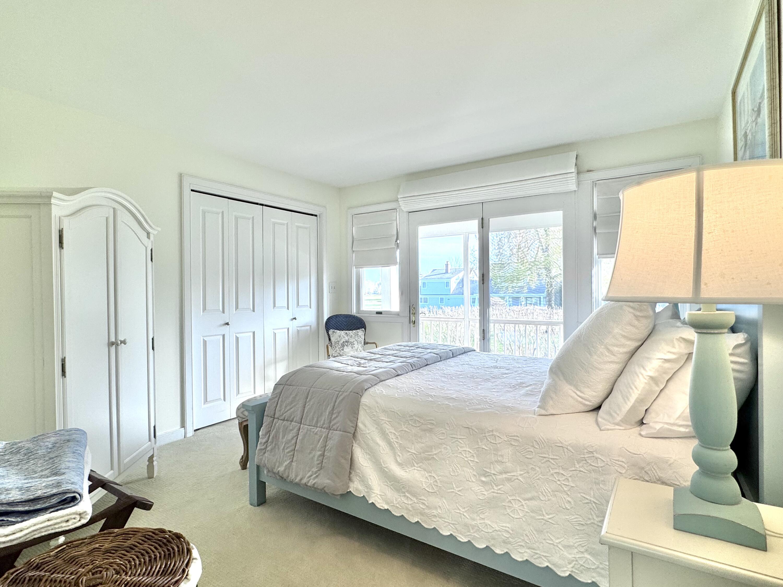 54 Village Way, 54