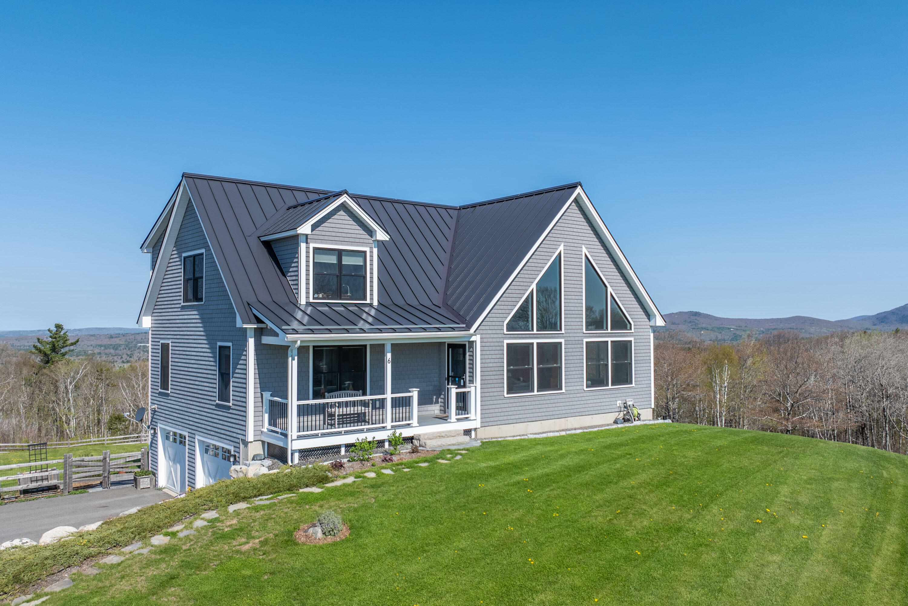 6 Clayton Lane