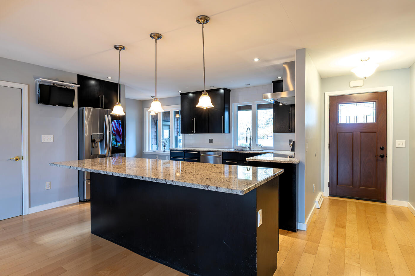 710 Commercial Street