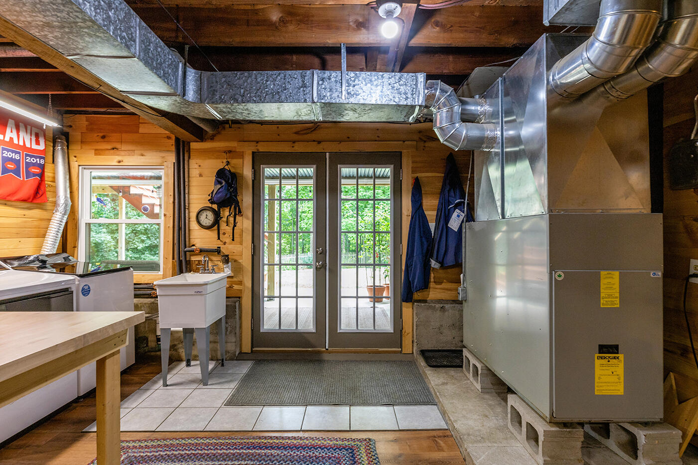 710 Commercial Street