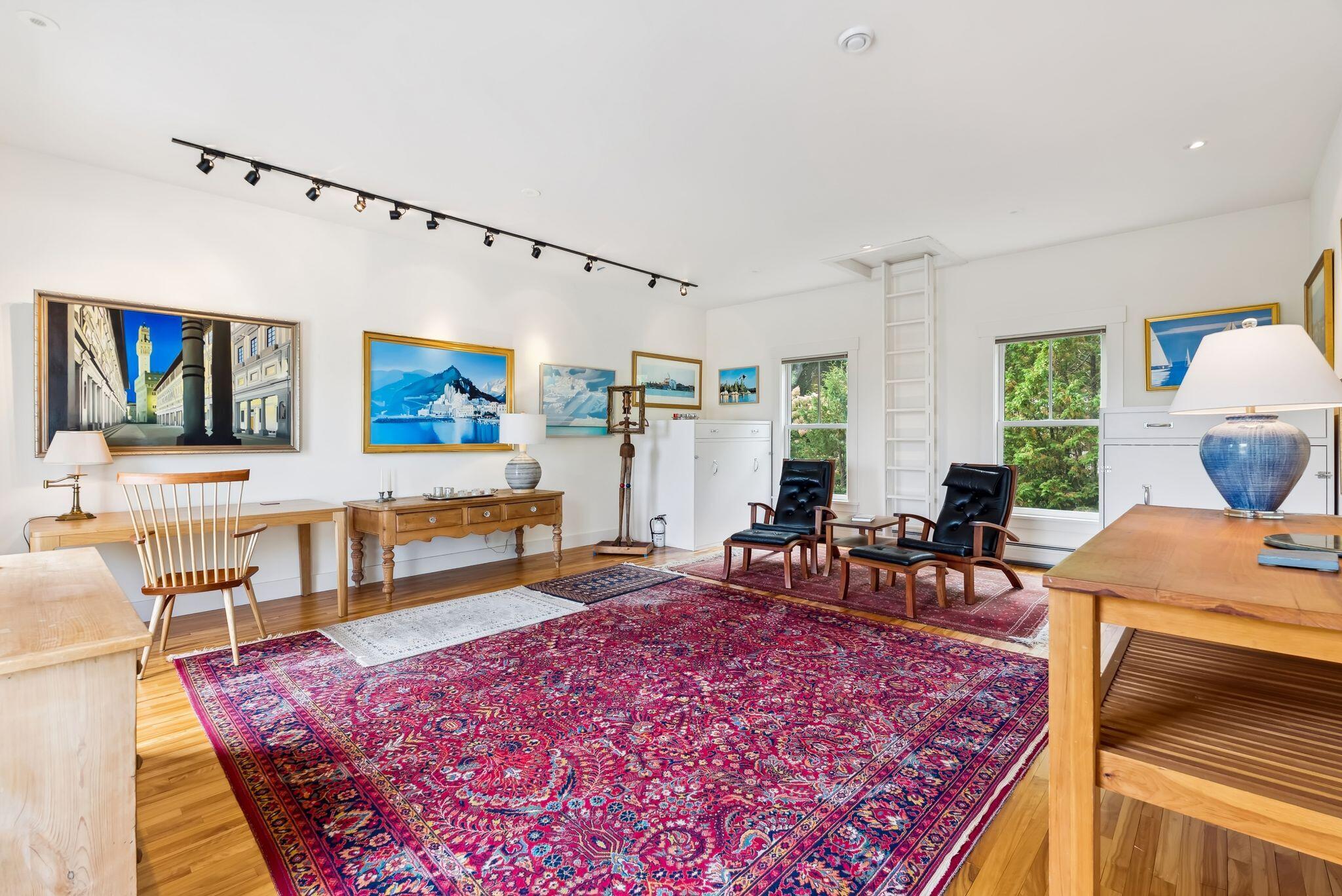 8 Cedar Street