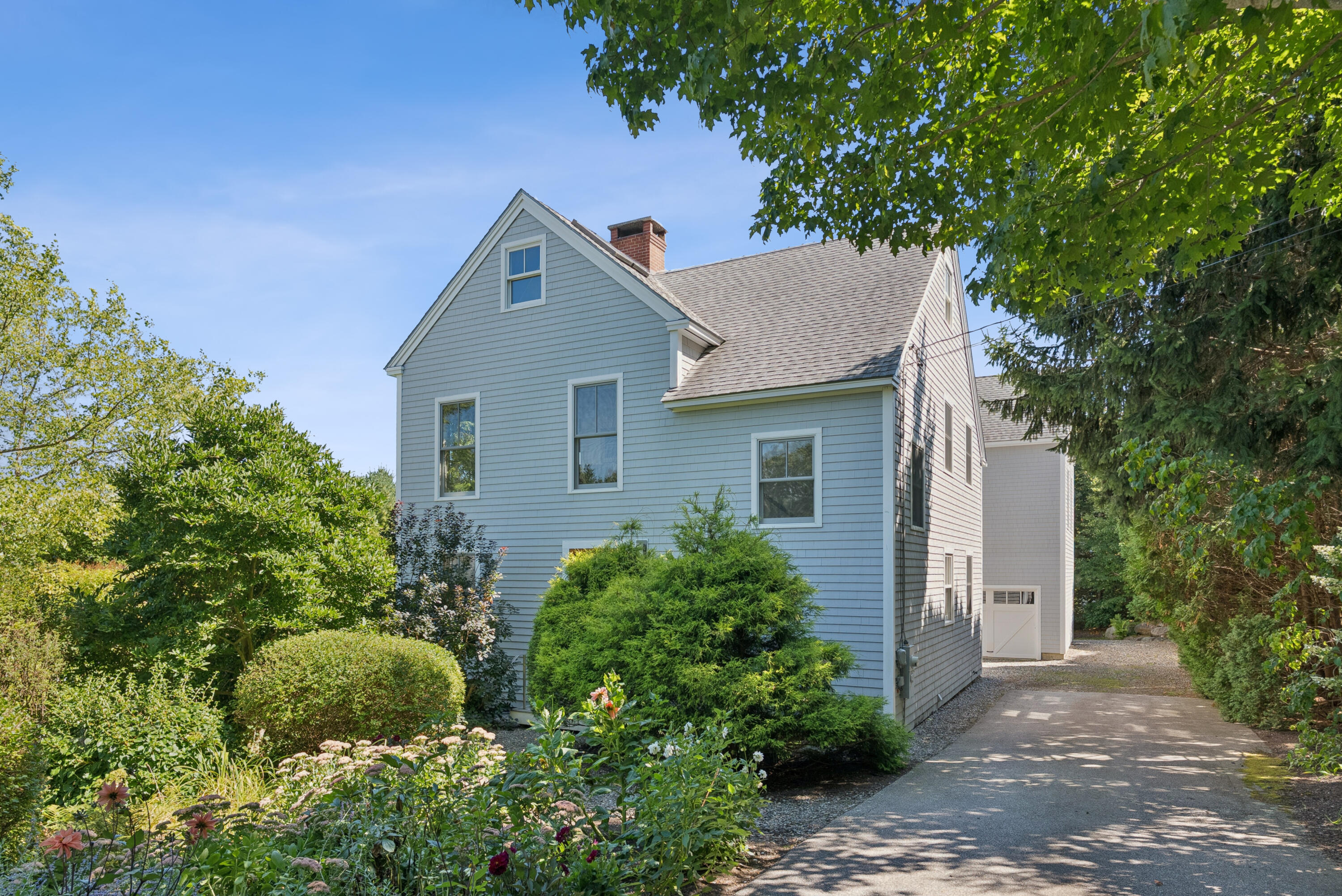 8 Cedar Street