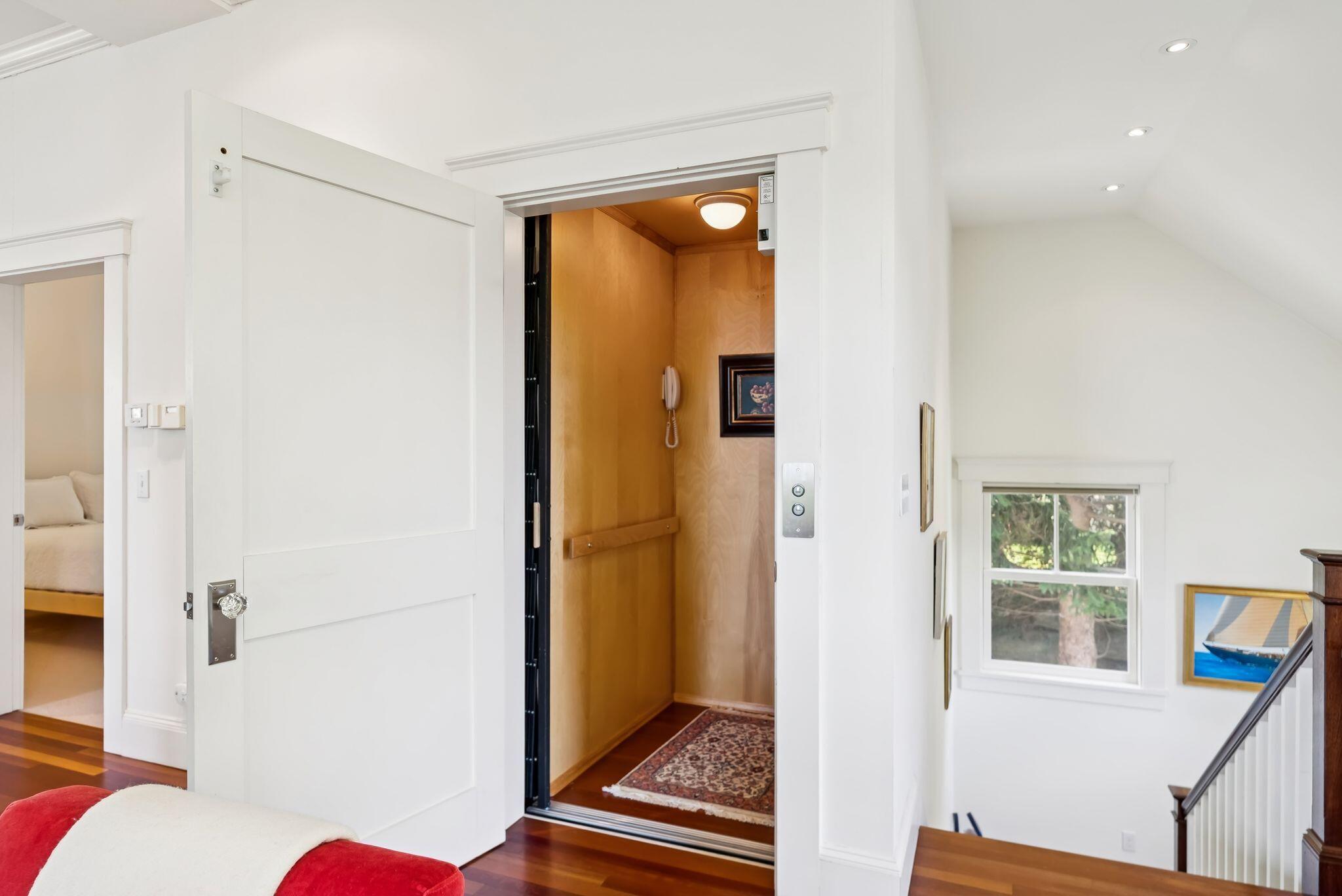 8 Cedar Street