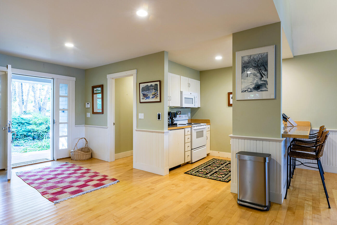 394 Hathorne Point Road
