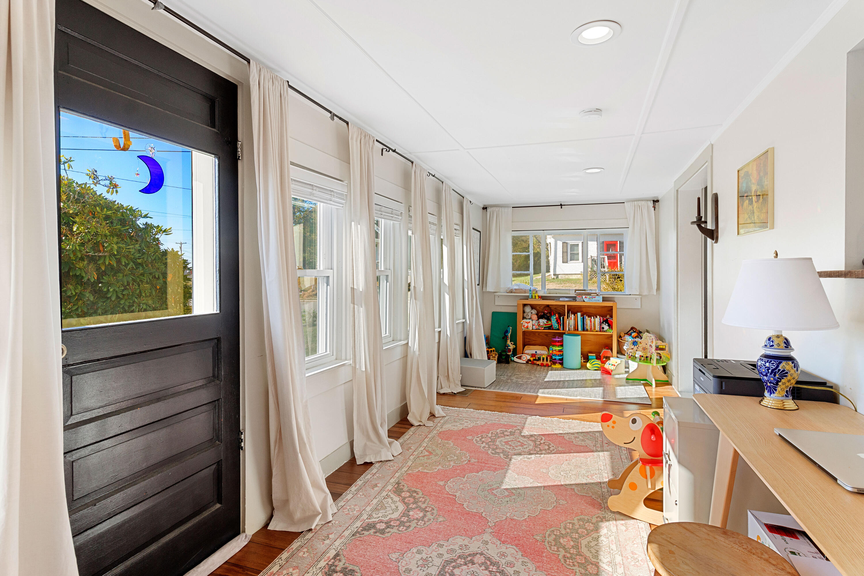 5 Watts Avenue